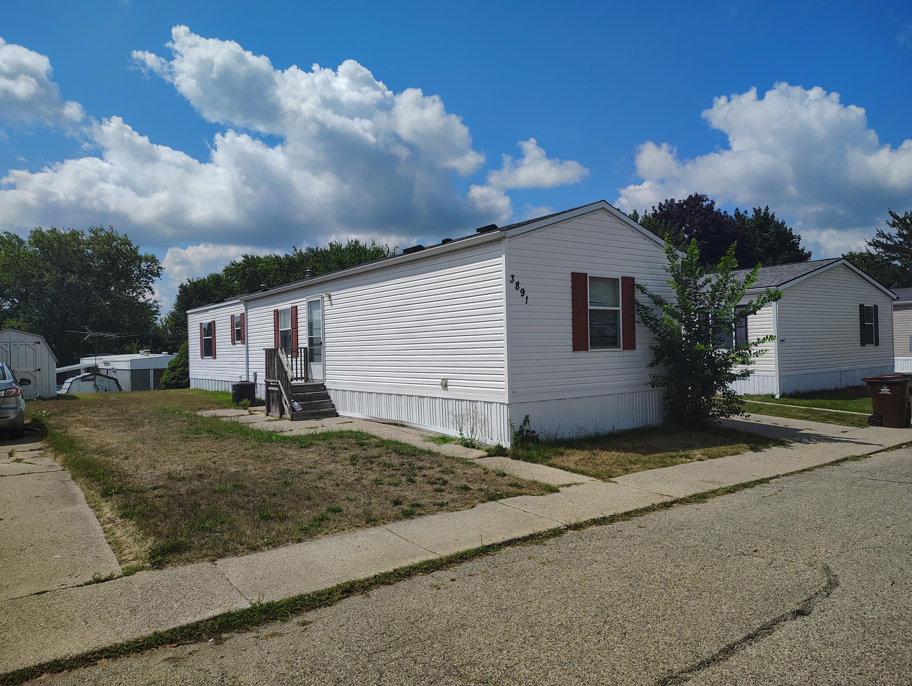 3891 Casper Avenue NW Grand Rapids MI 49544