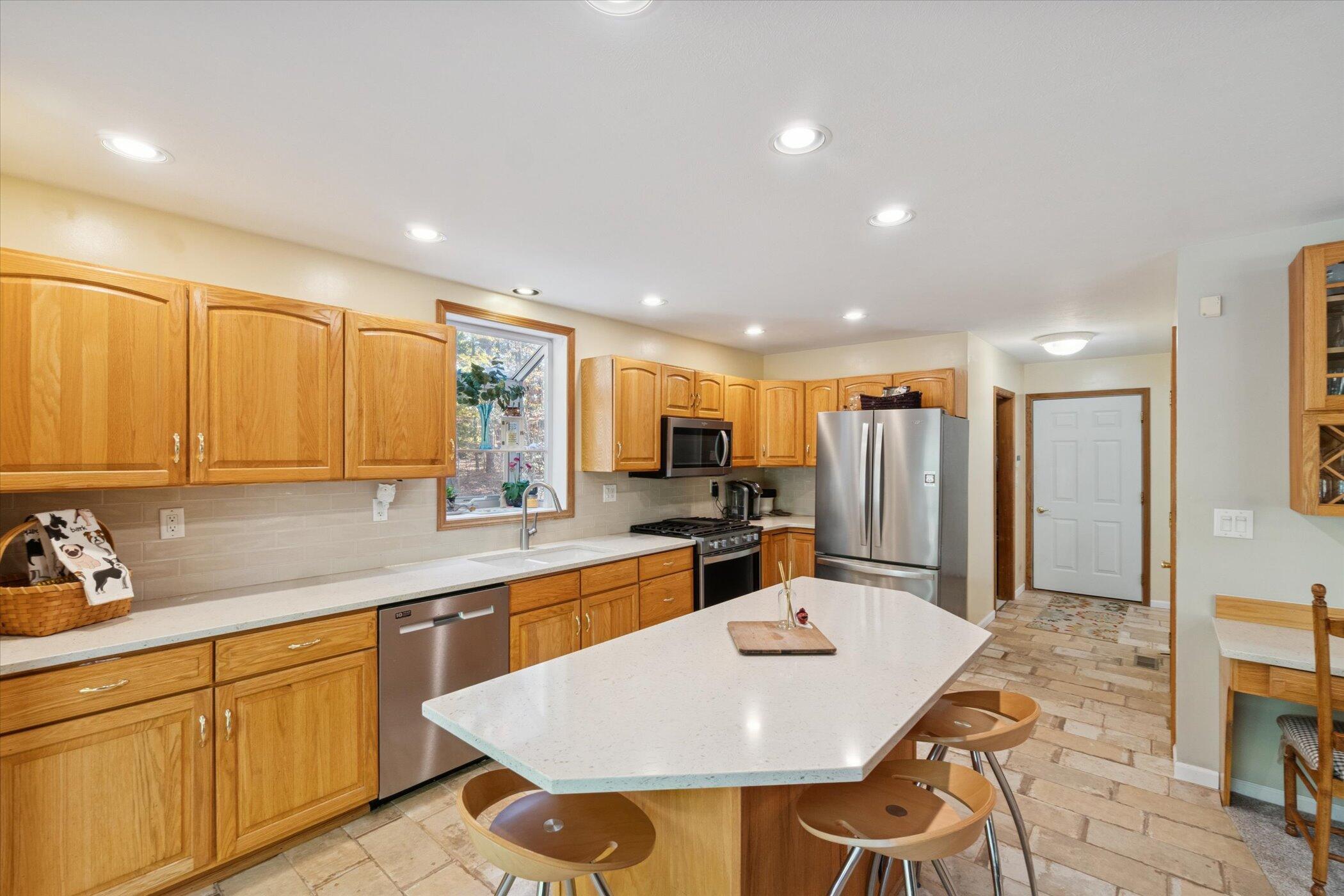 2335 Forest Trail Circle Fennville MI 49408