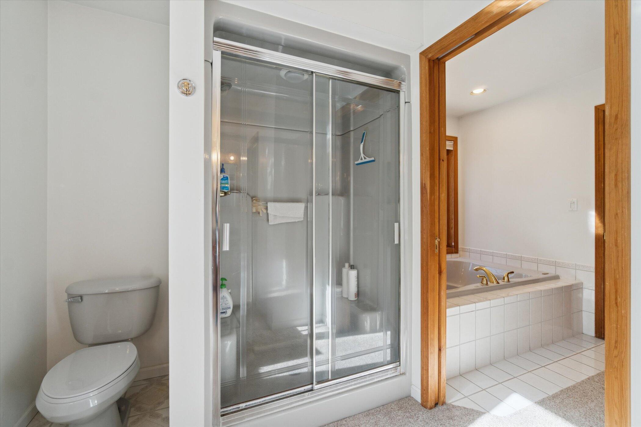 2335 Forest Trail Circle Fennville MI 49408