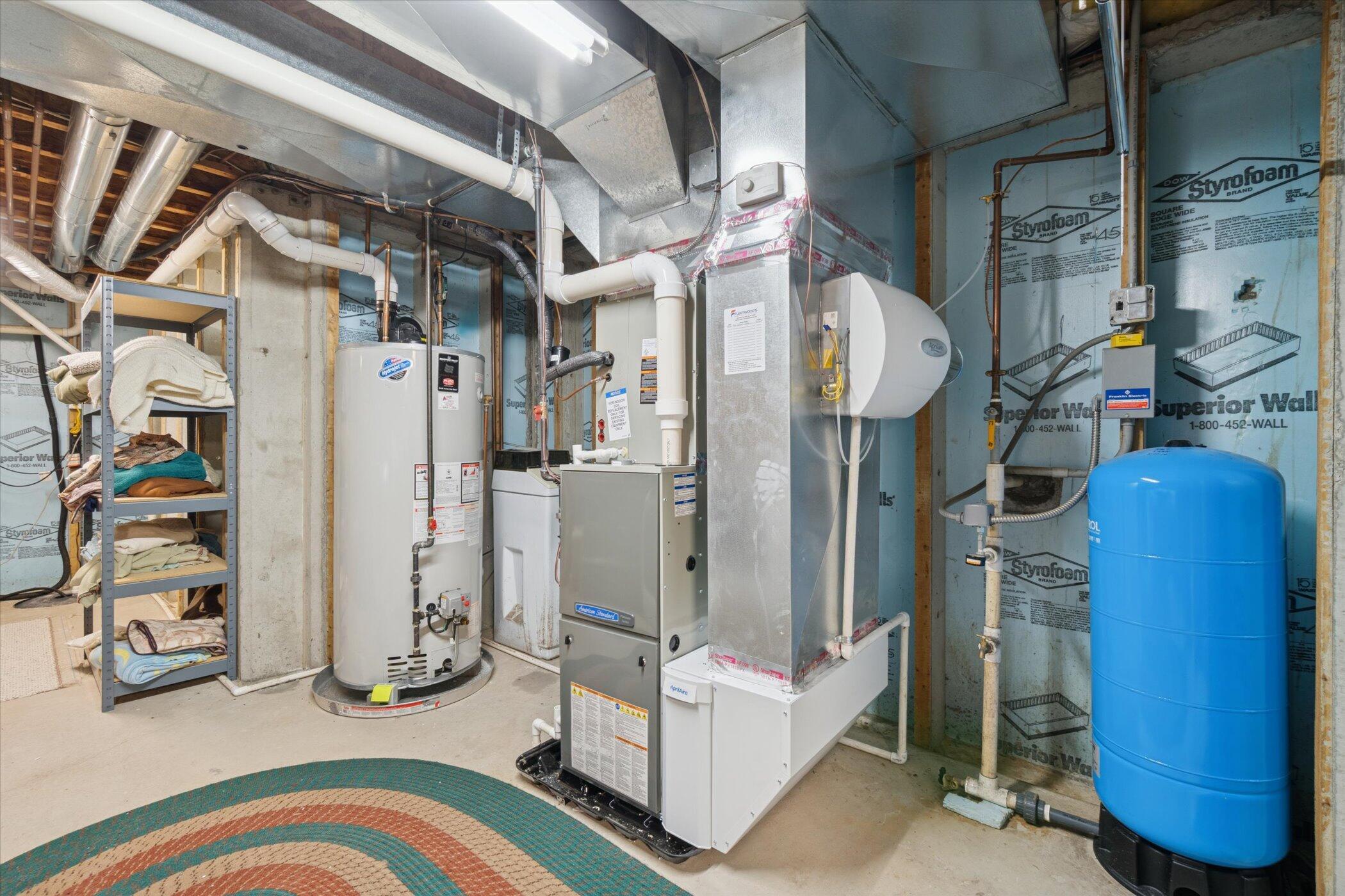 2335 Forest Trail Circle Fennville MI 49408