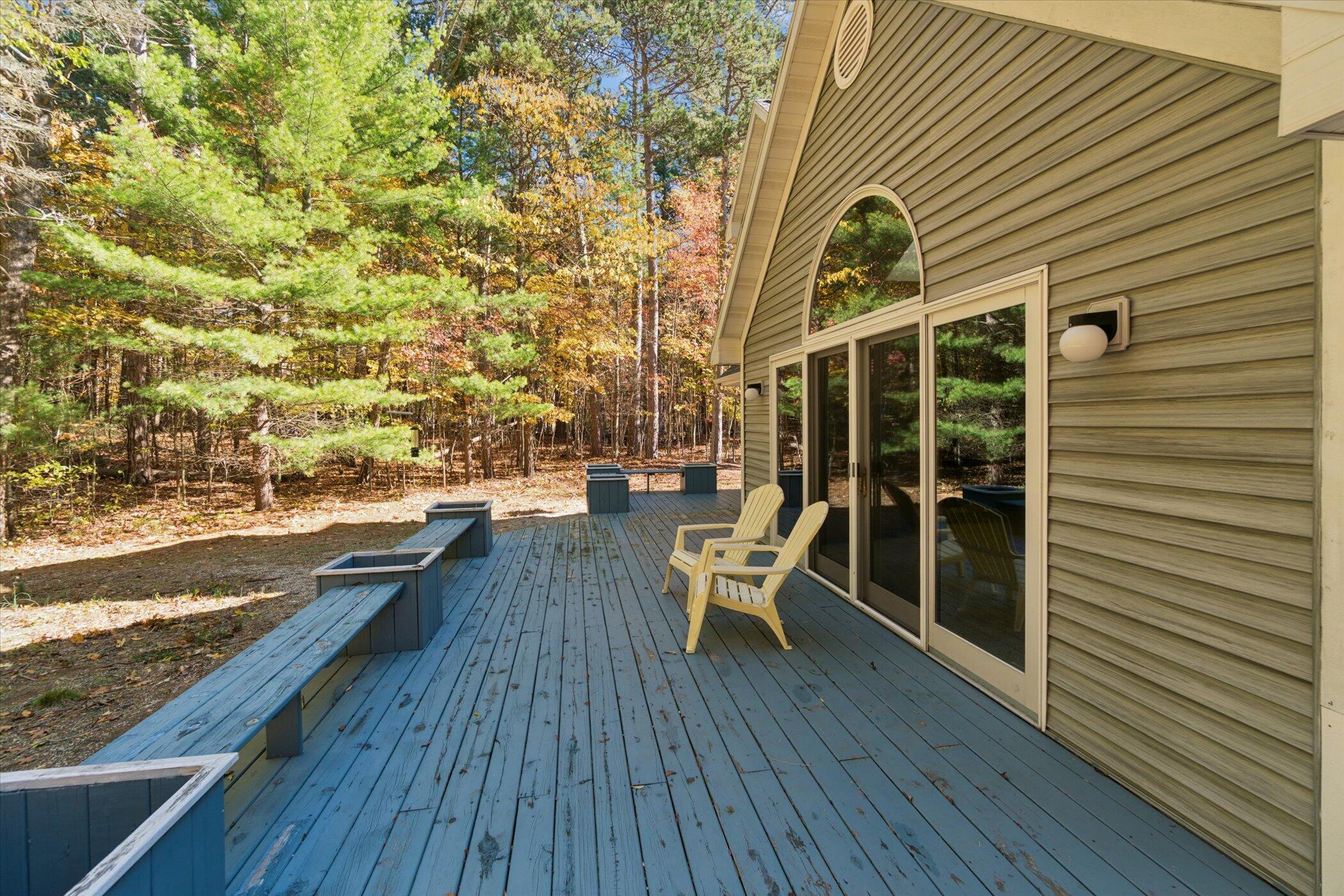 2335 Forest Trail Circle Fennville MI 49408