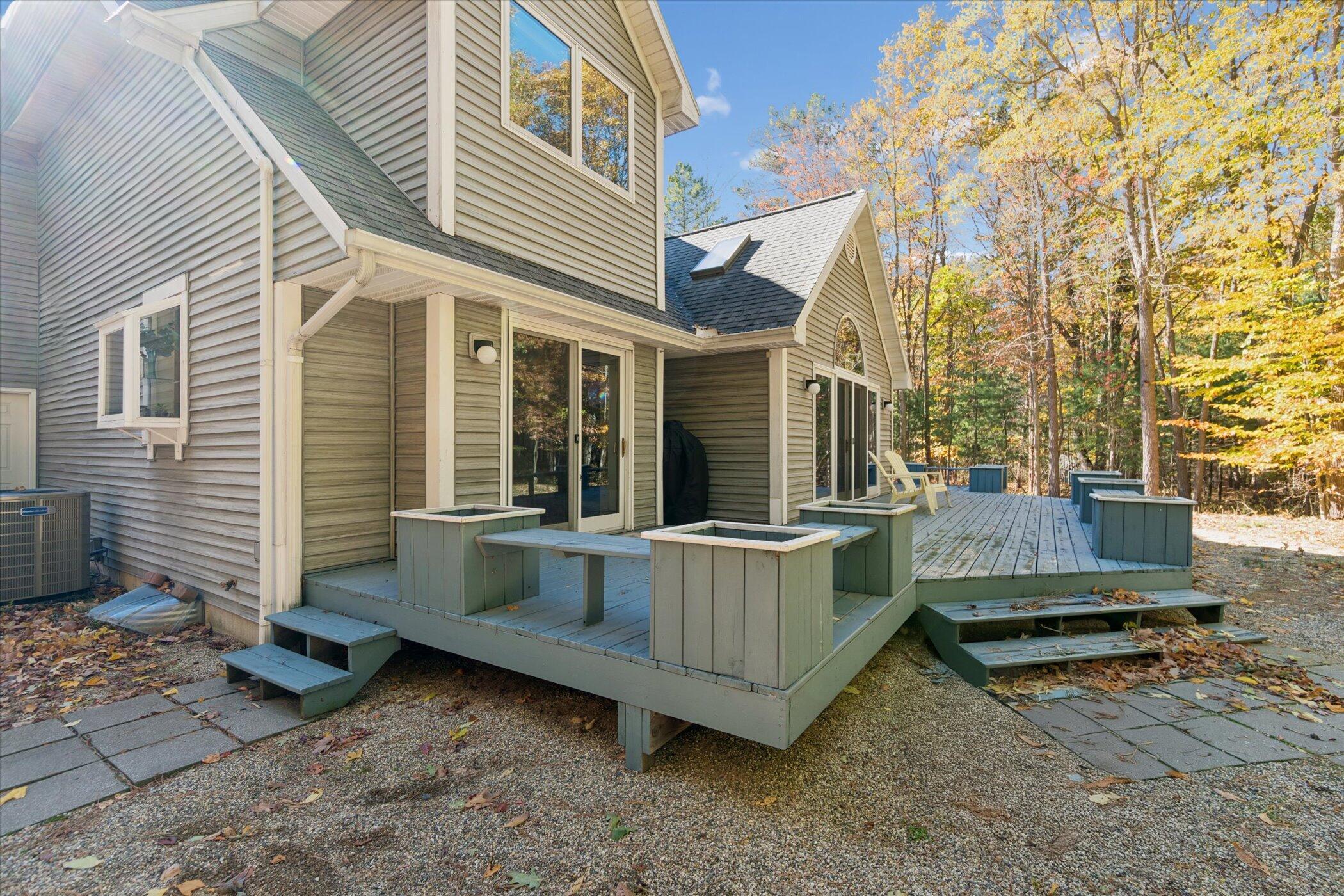 2335 Forest Trail Circle Fennville MI 49408