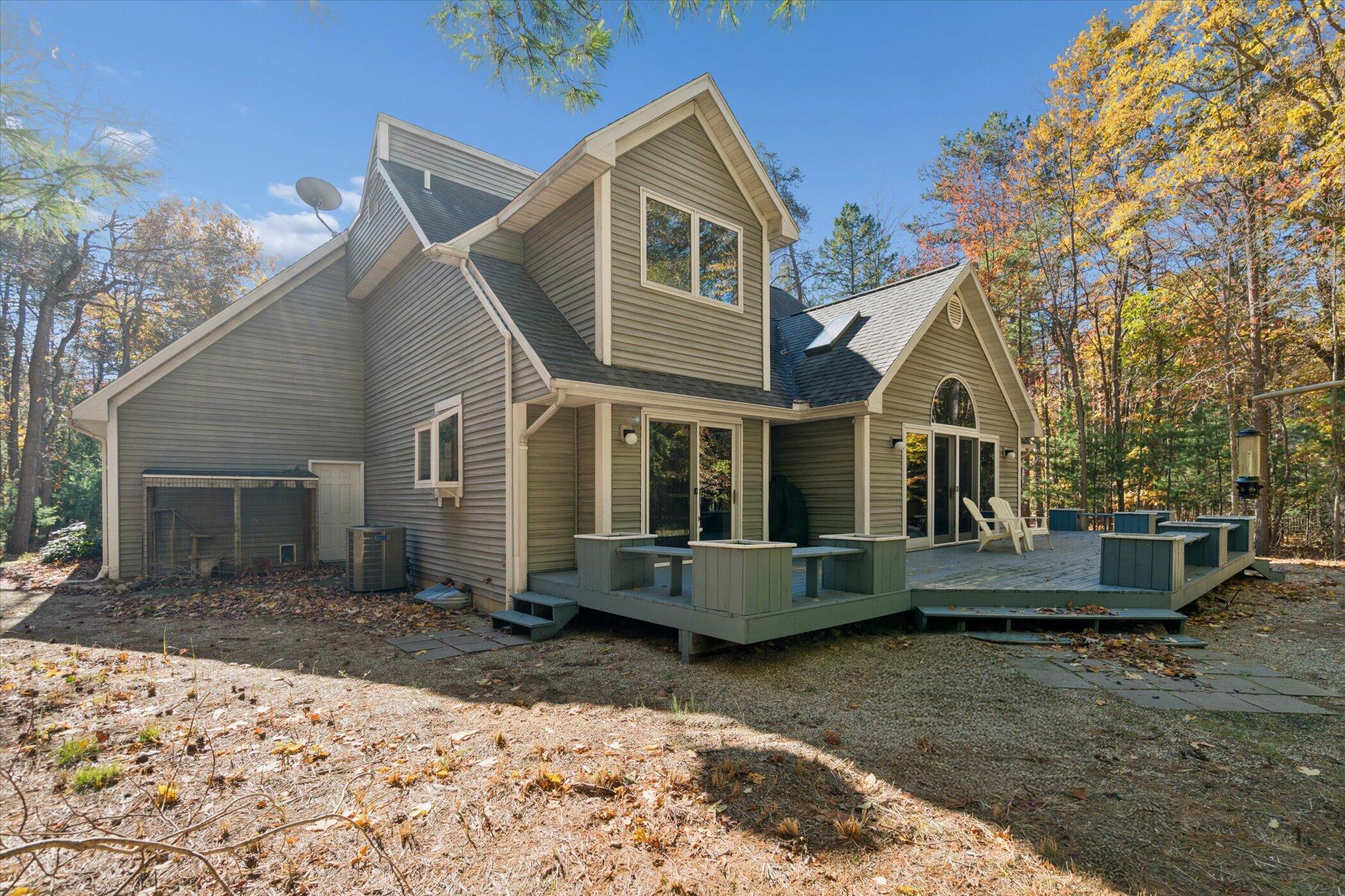 2335 Forest Trail Circle Fennville MI 49408