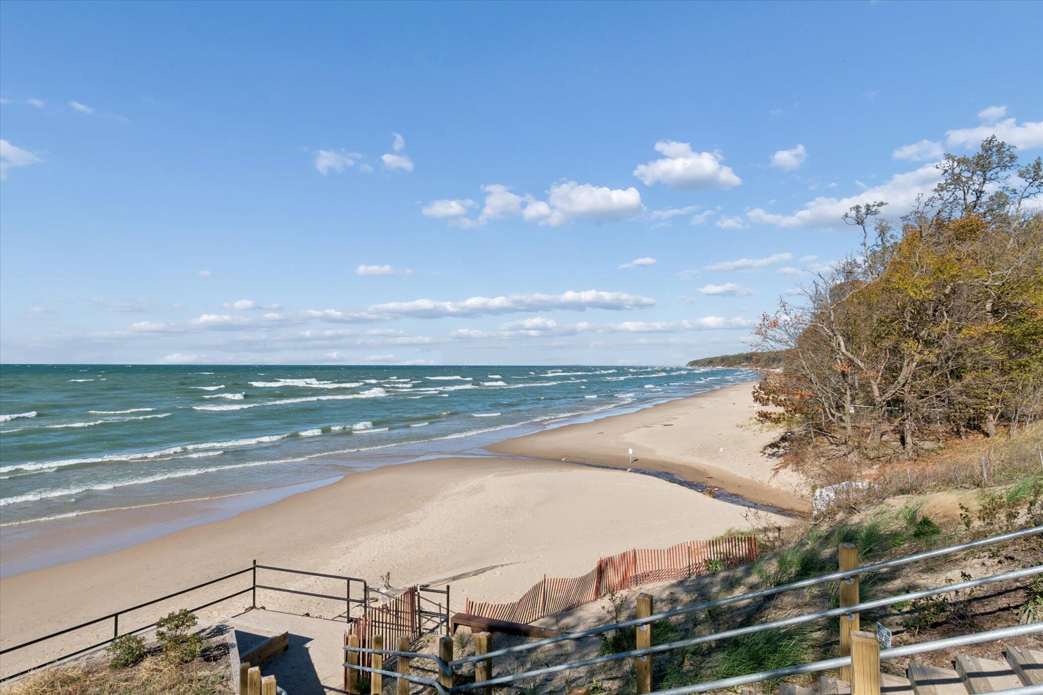 2335 Forest Trail Circle Fennville MI 49408