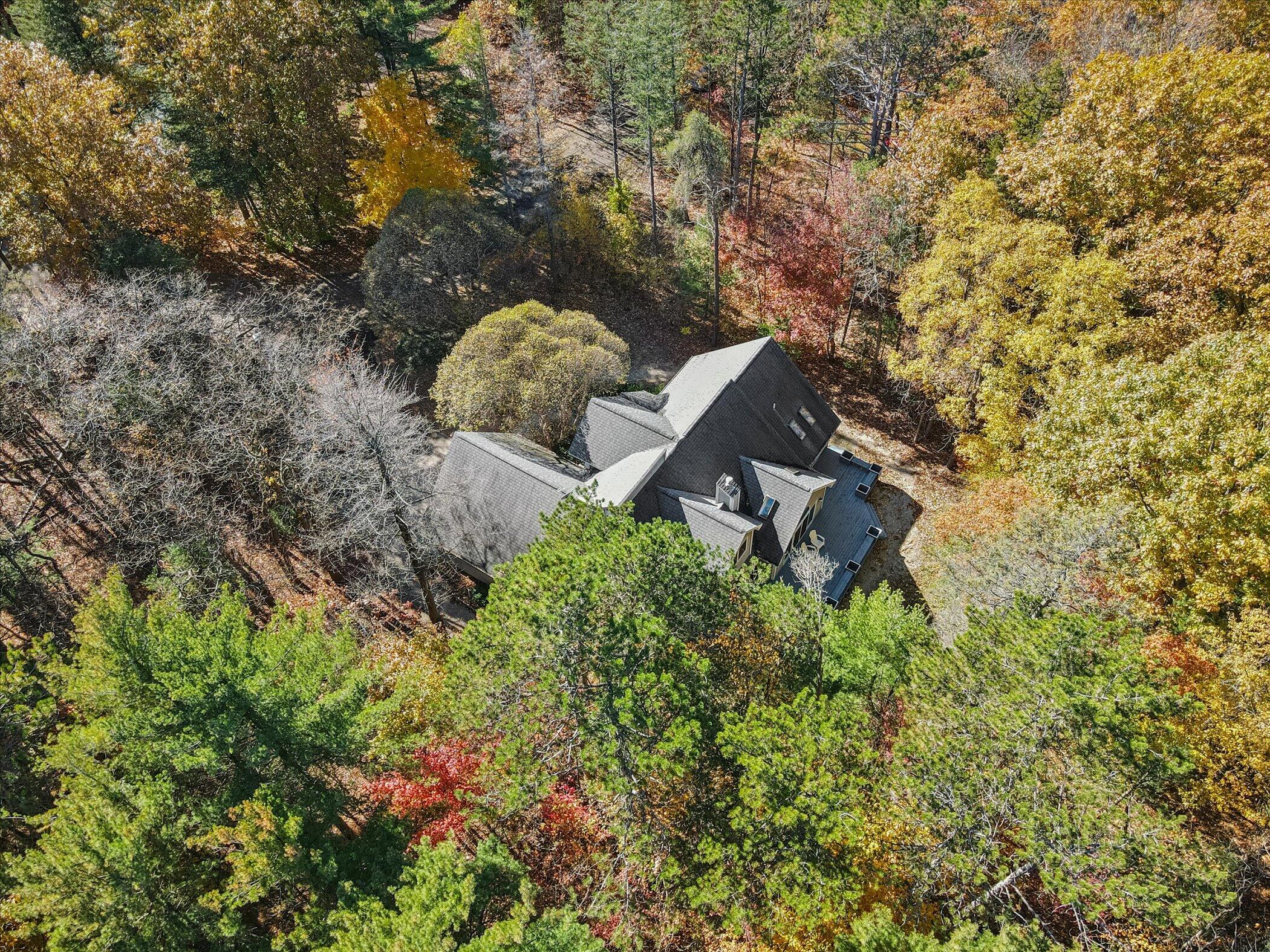 2335 Forest Trail Circle Fennville MI 49408