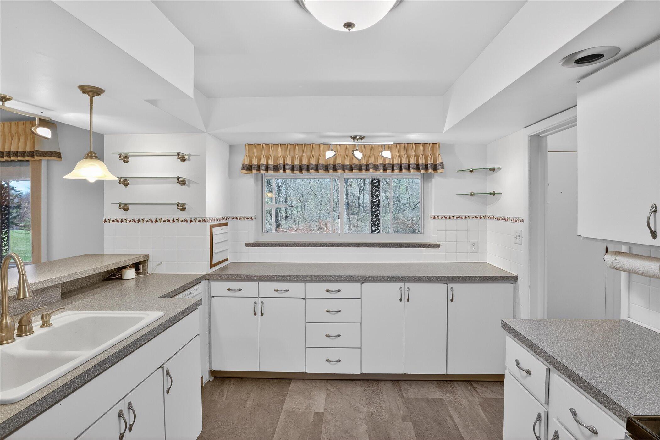70506 Sunrise Drive Edwardsburg MI 49112