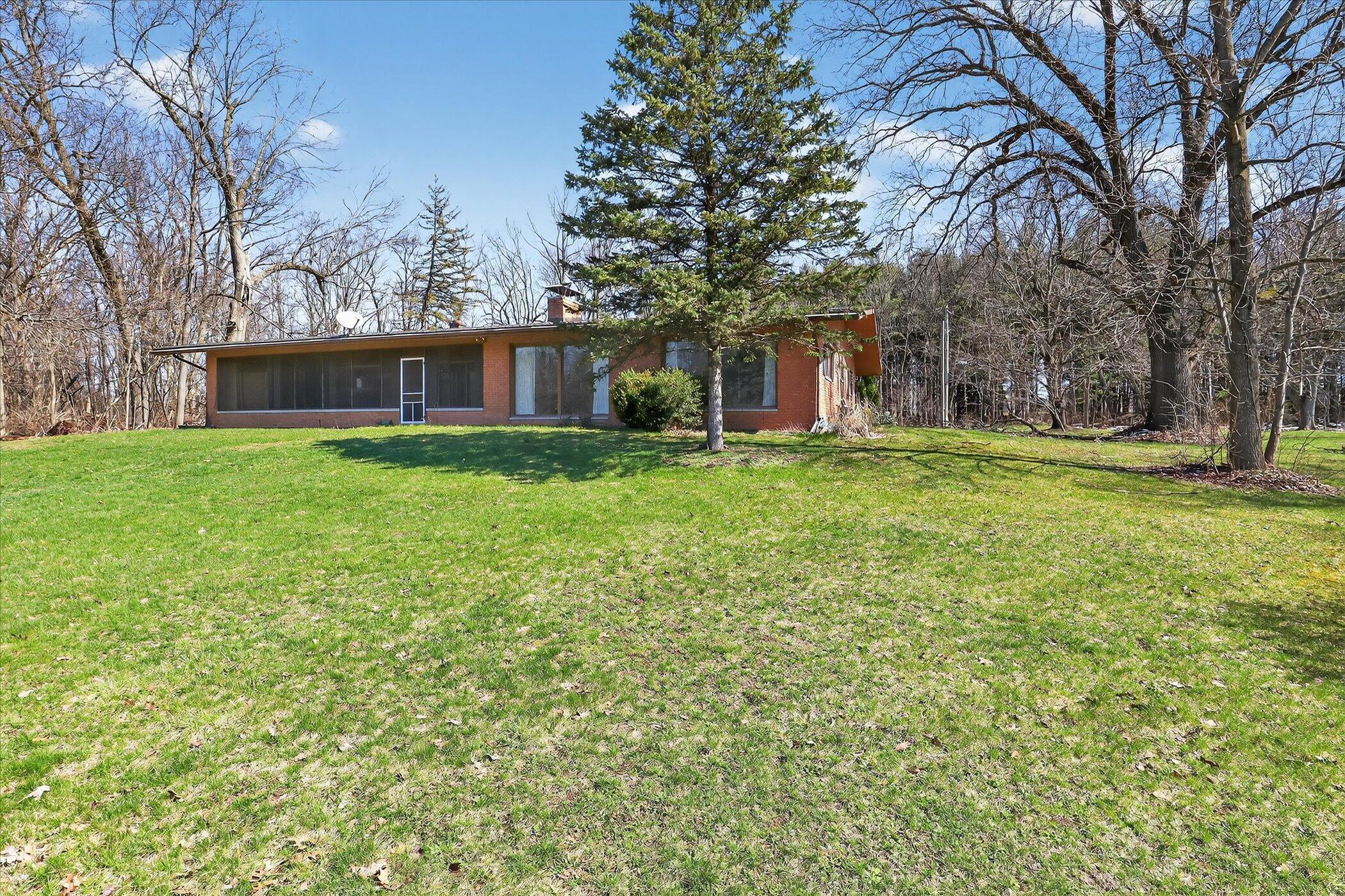 70506 Sunrise Drive Edwardsburg MI 49112