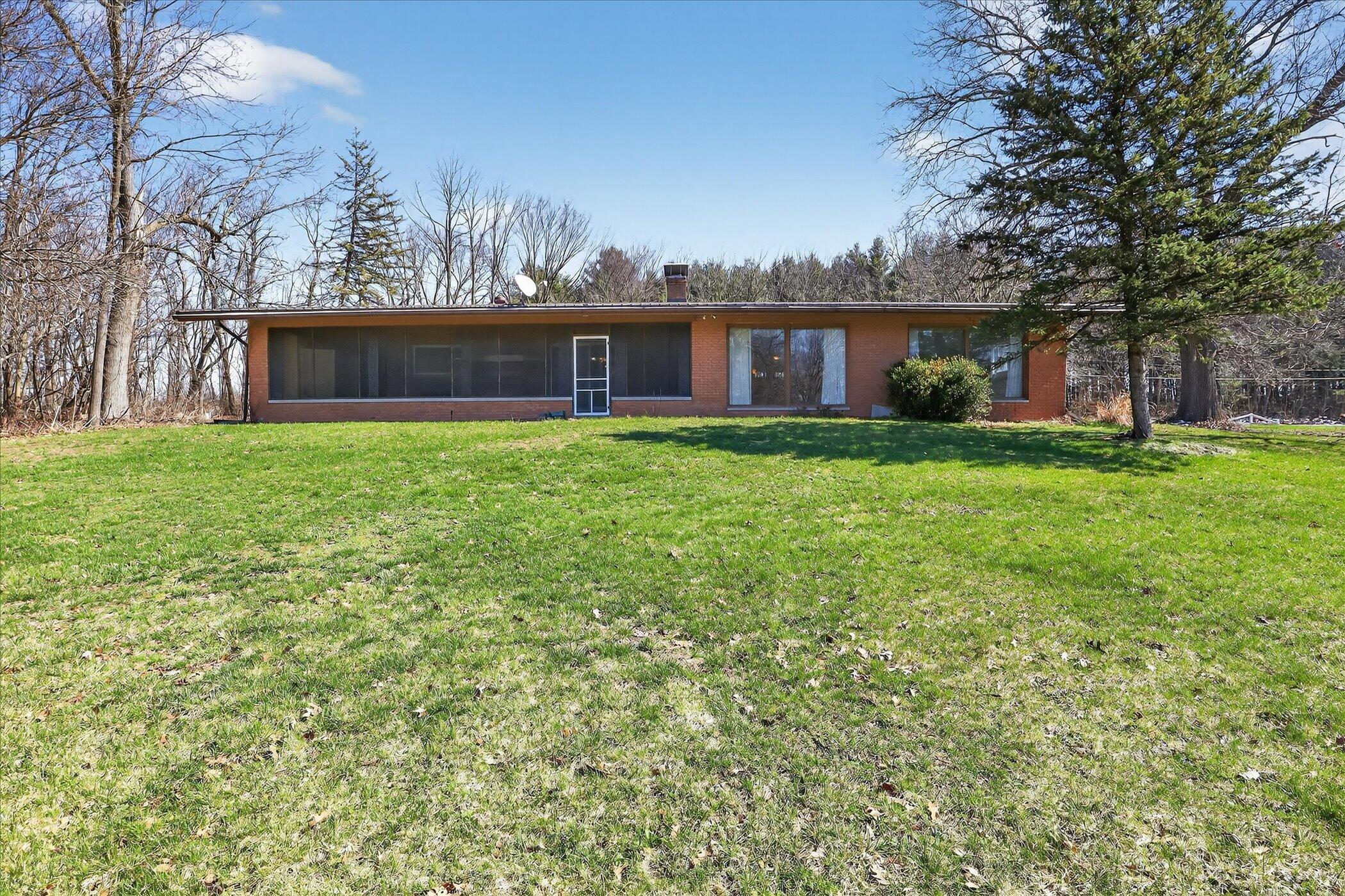 70506 Sunrise Drive Edwardsburg MI 49112