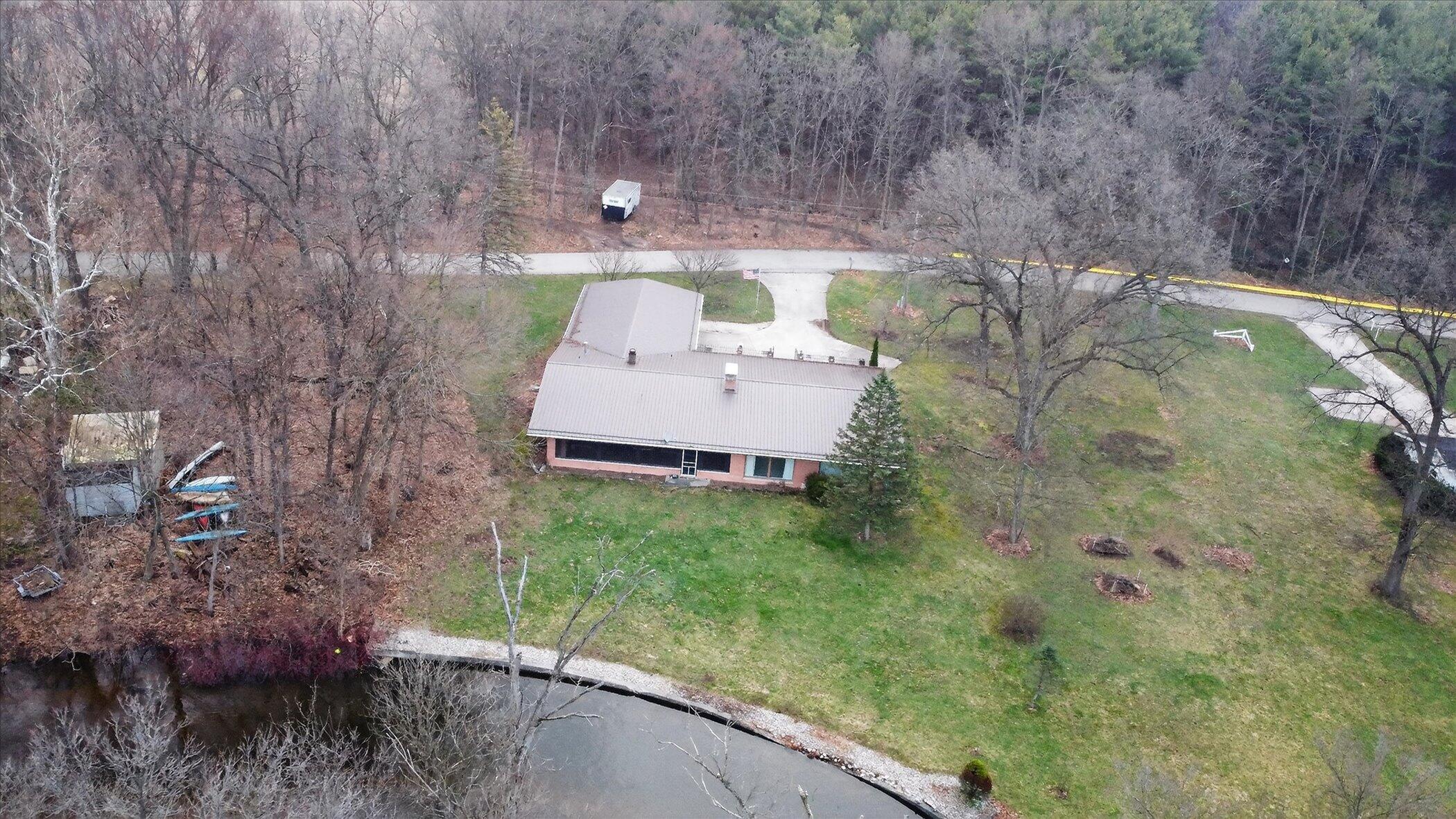 70506 Sunrise Drive Edwardsburg MI 49112