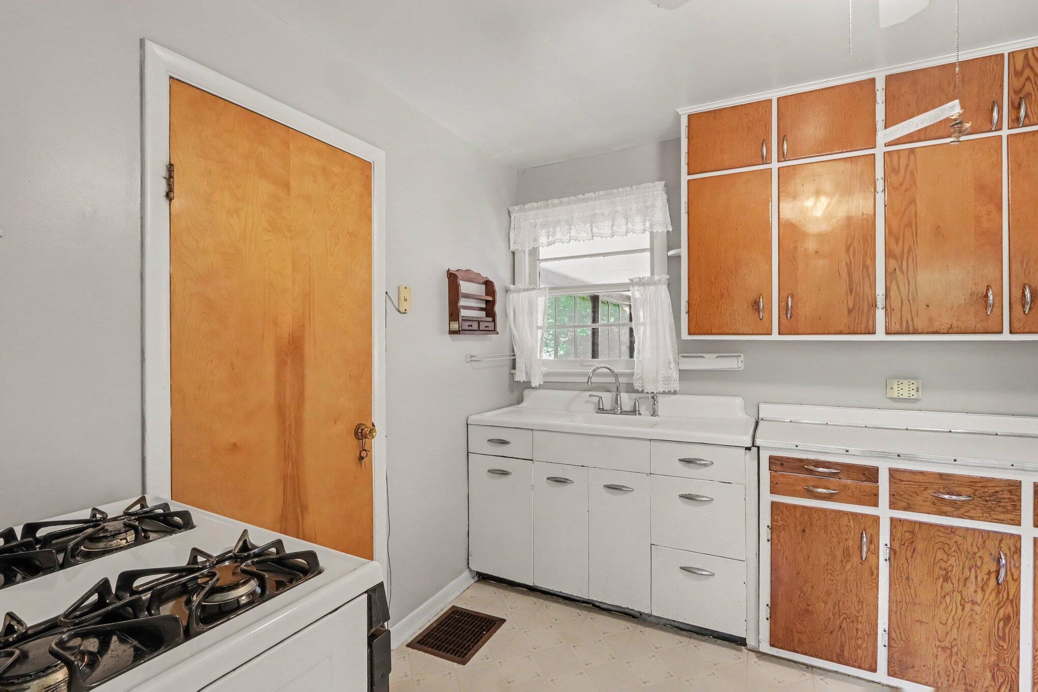 1434 Forbes Street Kalamazoo MI 49006