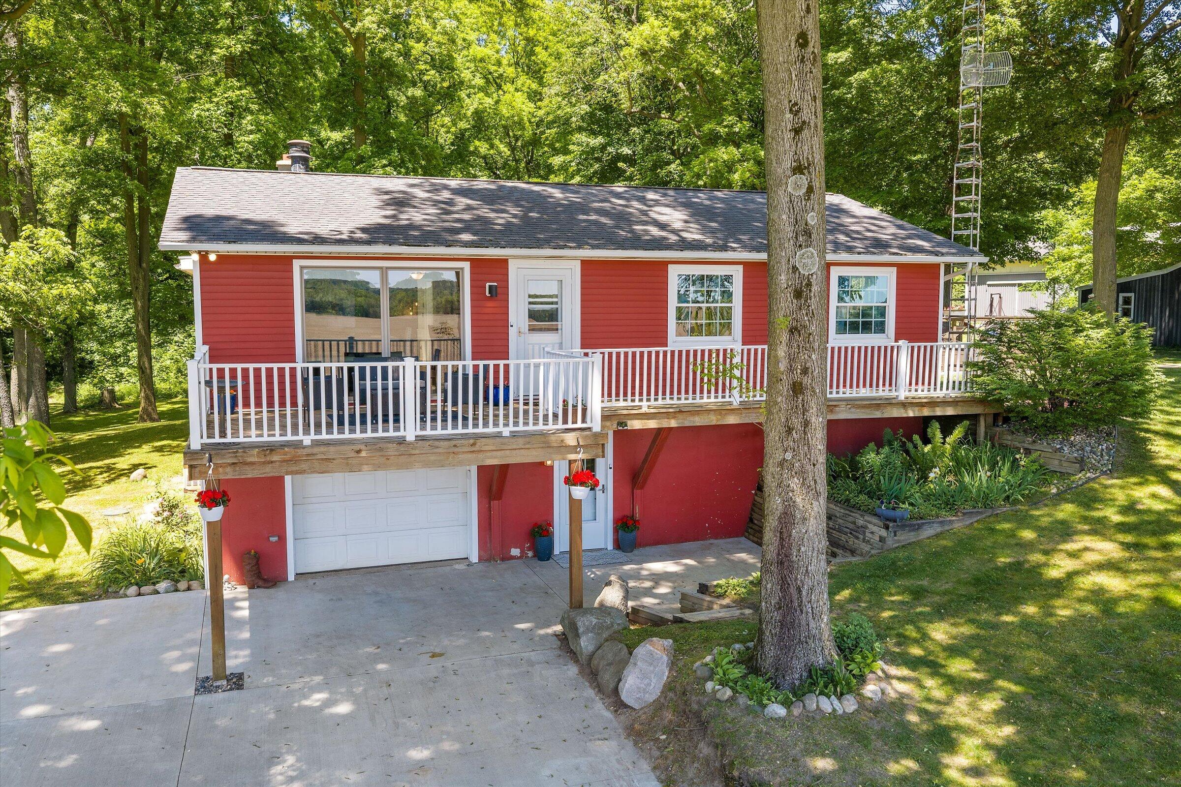 22420 Mckenzie Street Dowagiac MI 49047