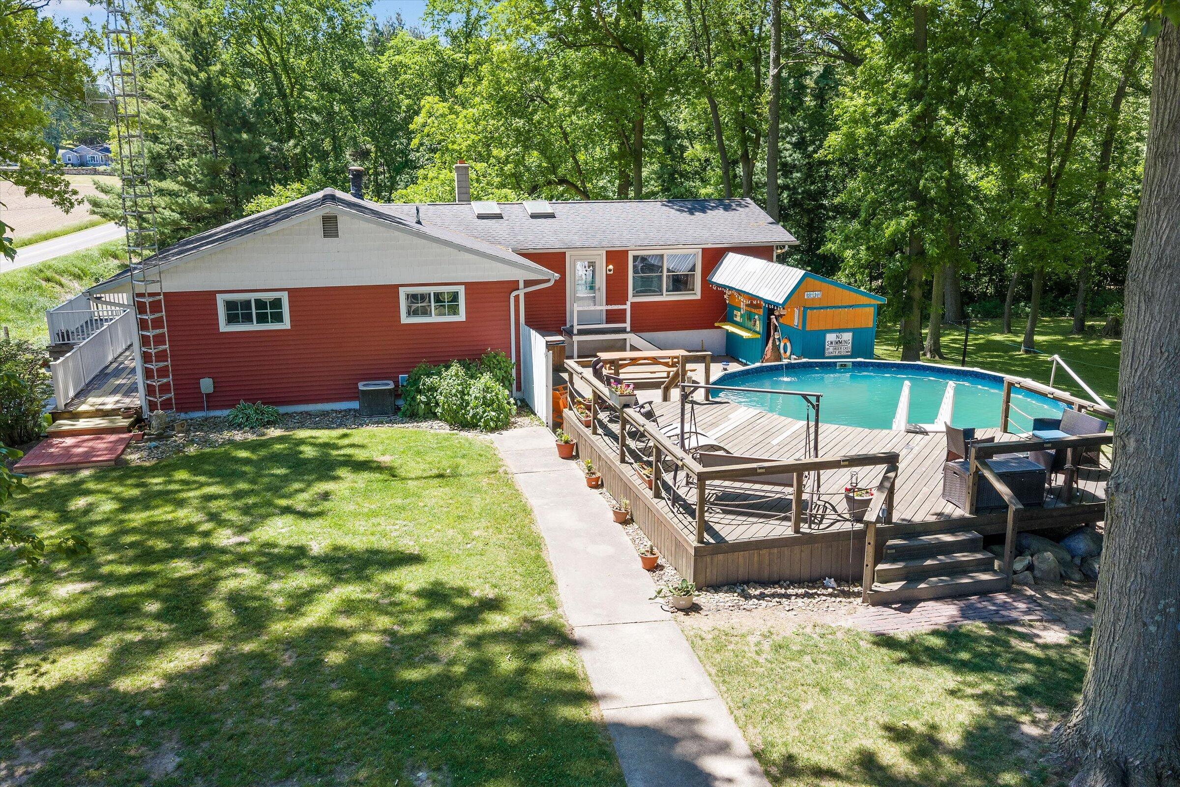 22420 Mckenzie Street Dowagiac MI 49047