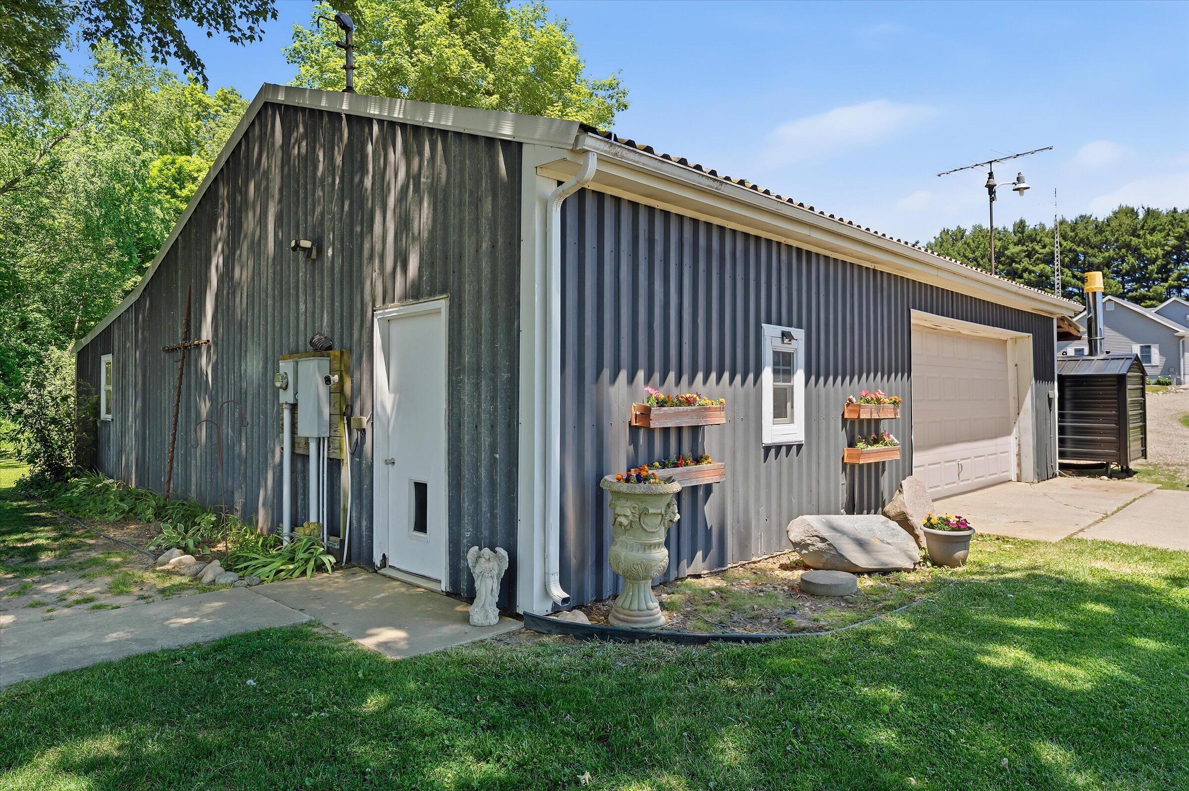 22420 Mckenzie Street Dowagiac MI 49047