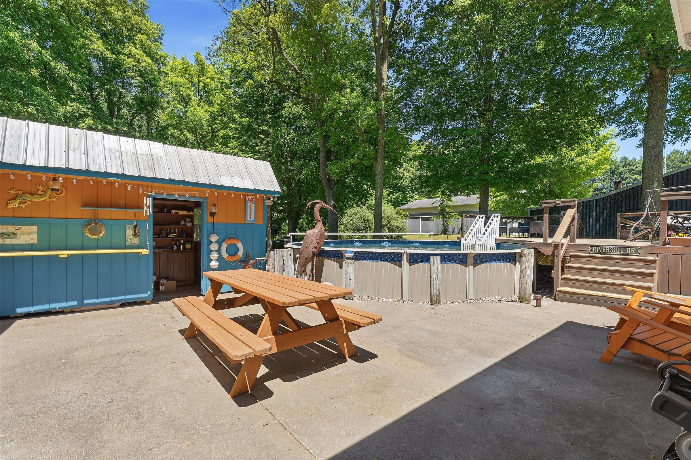 22420 Mckenzie Street Dowagiac MI 49047