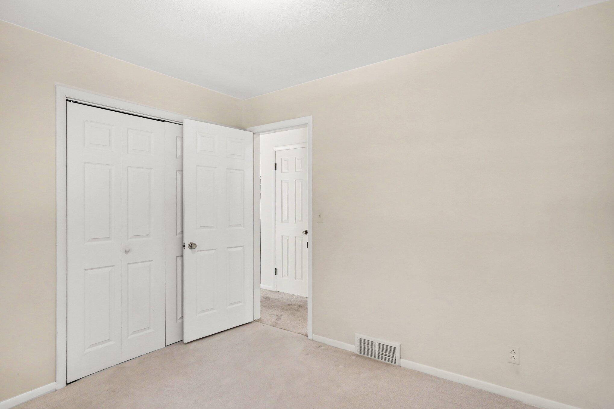 9941 Courtland Drive NE Rockford MI 49341