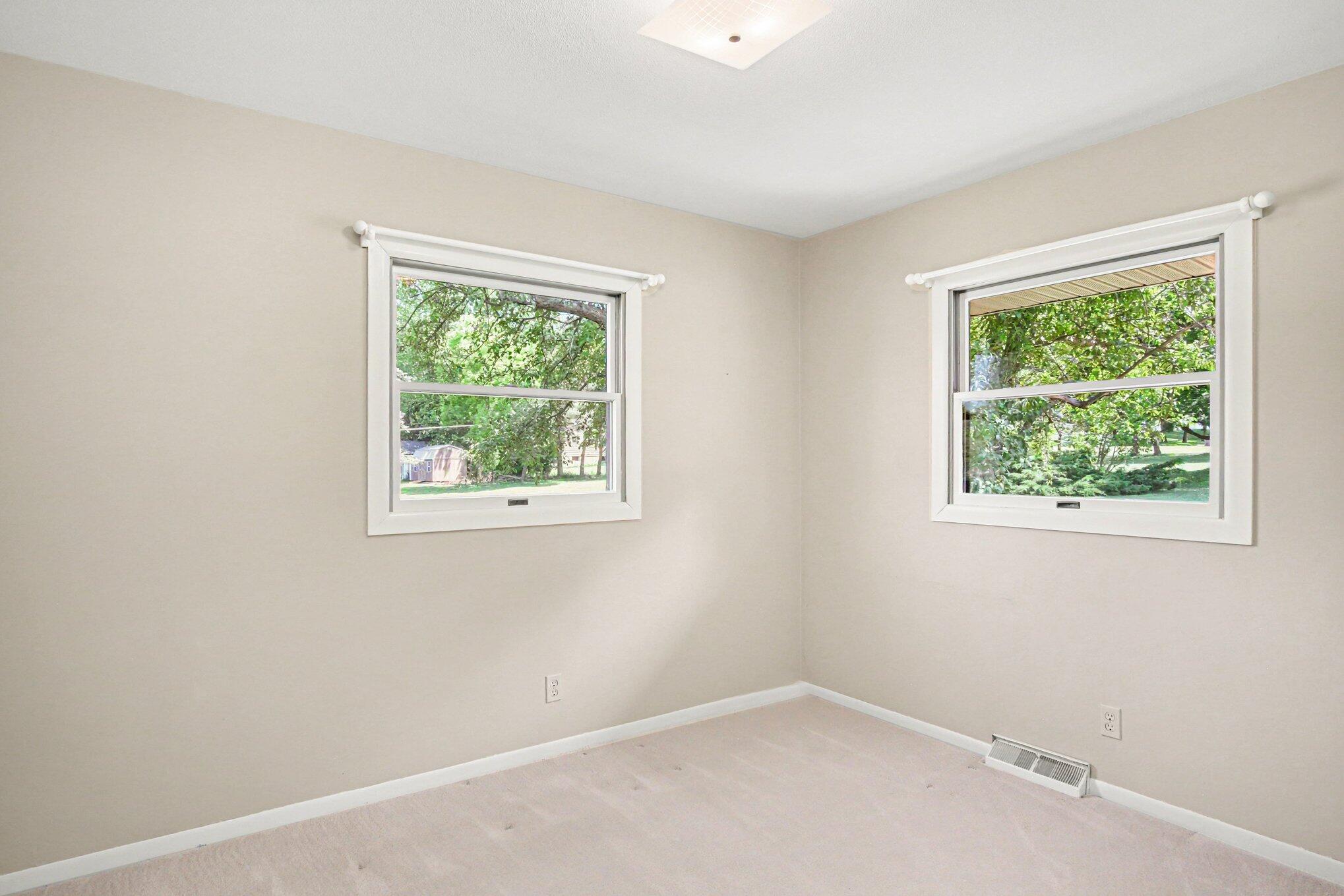 9941 Courtland Drive NE Rockford MI 49341