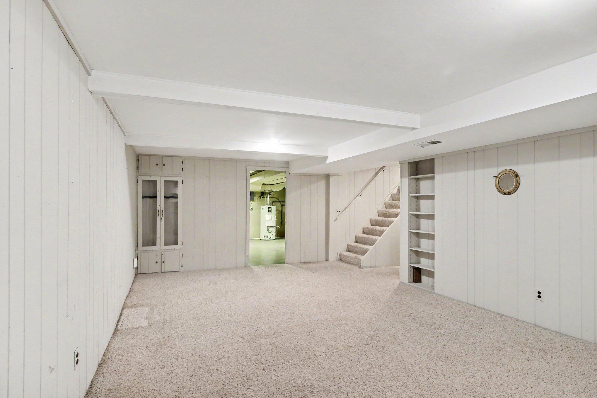 9941 Courtland Drive NE Rockford MI 49341