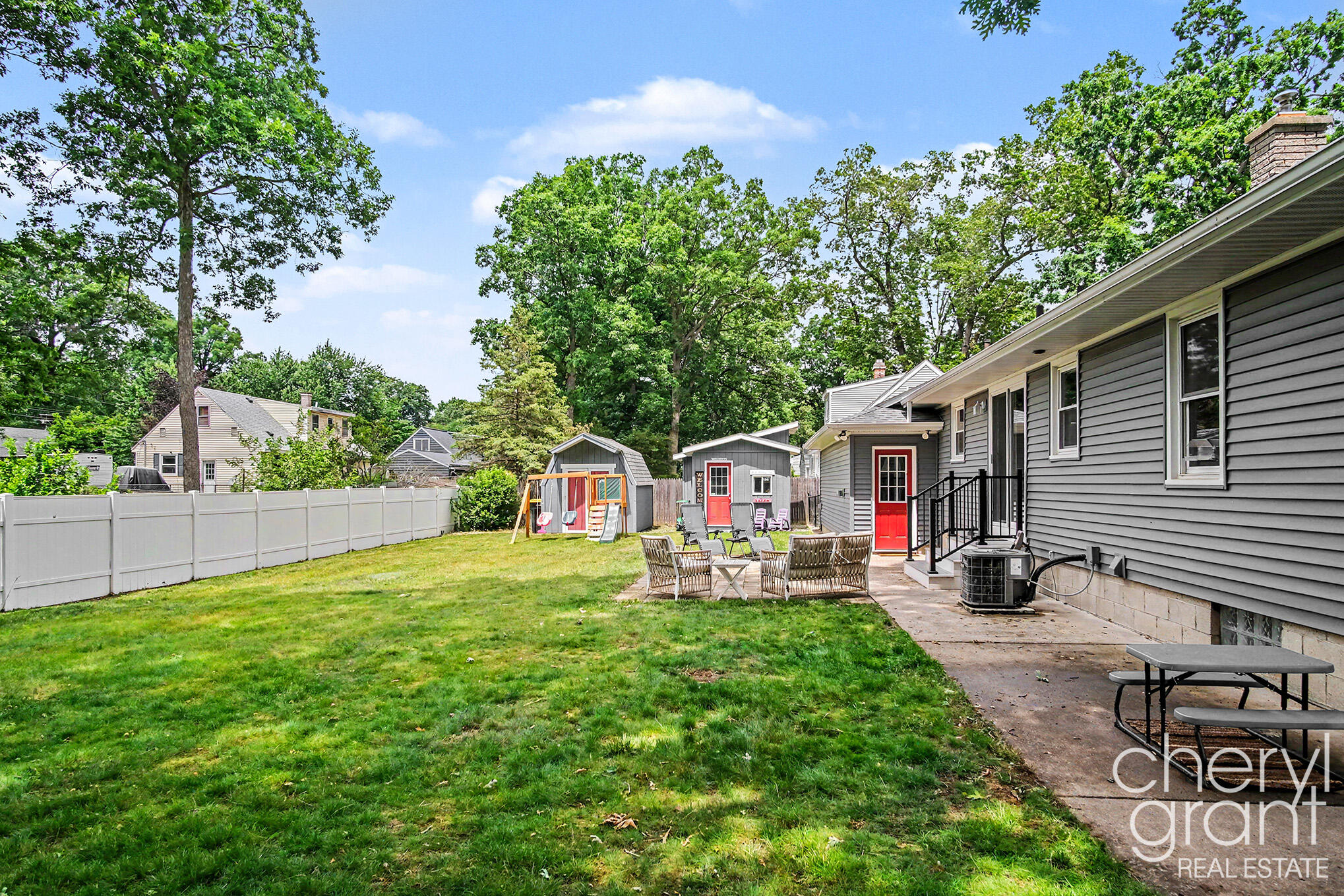 4631 Carrick Avenue SE Grand Rapids MI 49508