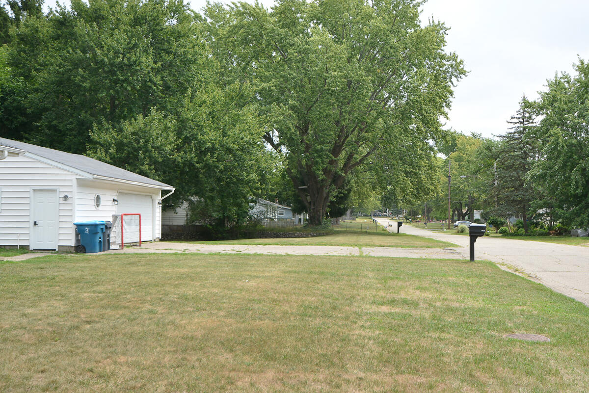 4106 Mount Olivet Road Kalamazoo MI 49004