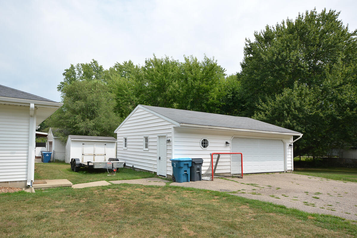 4106 Mount Olivet Road Kalamazoo MI 49004