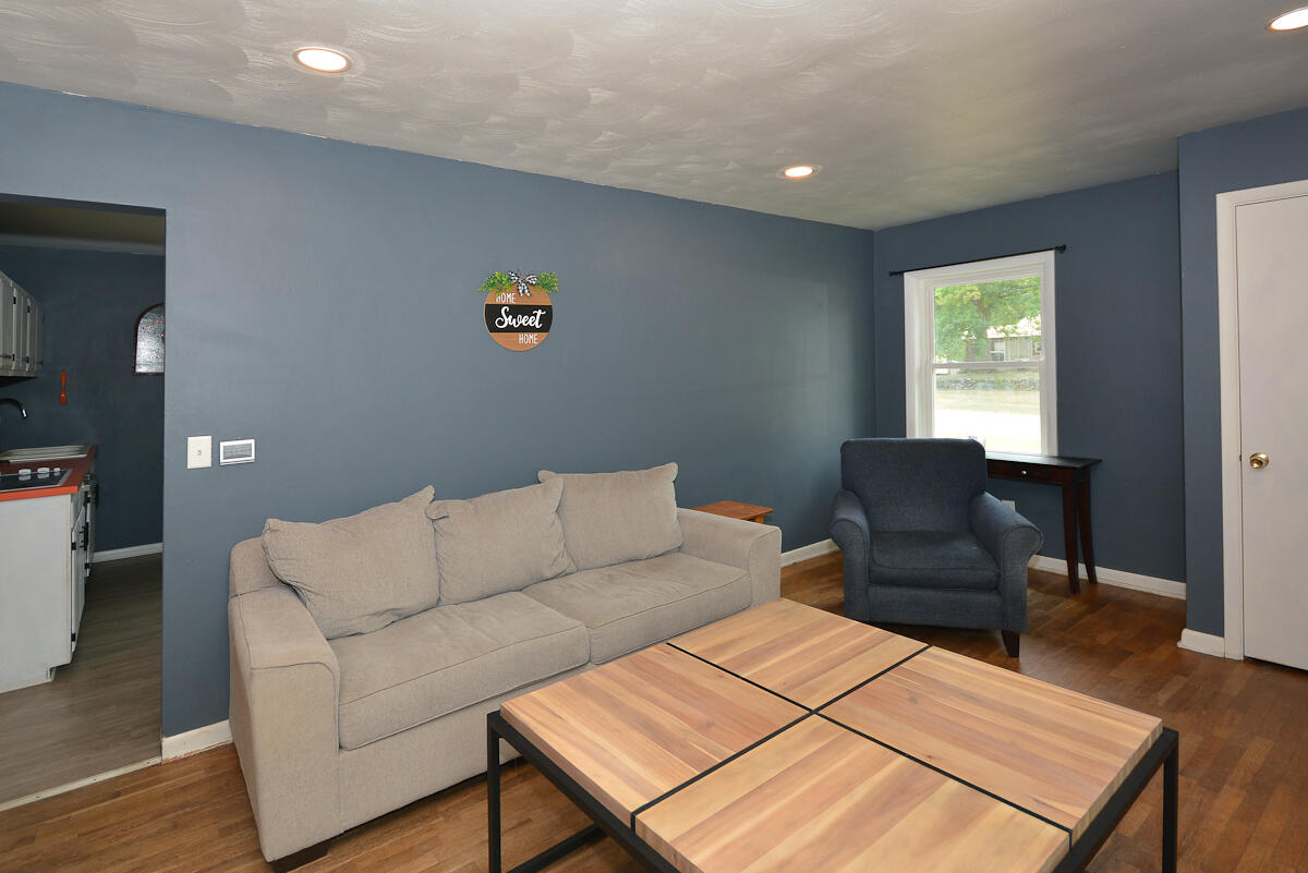 4106 Mount Olivet Road Kalamazoo MI 49004