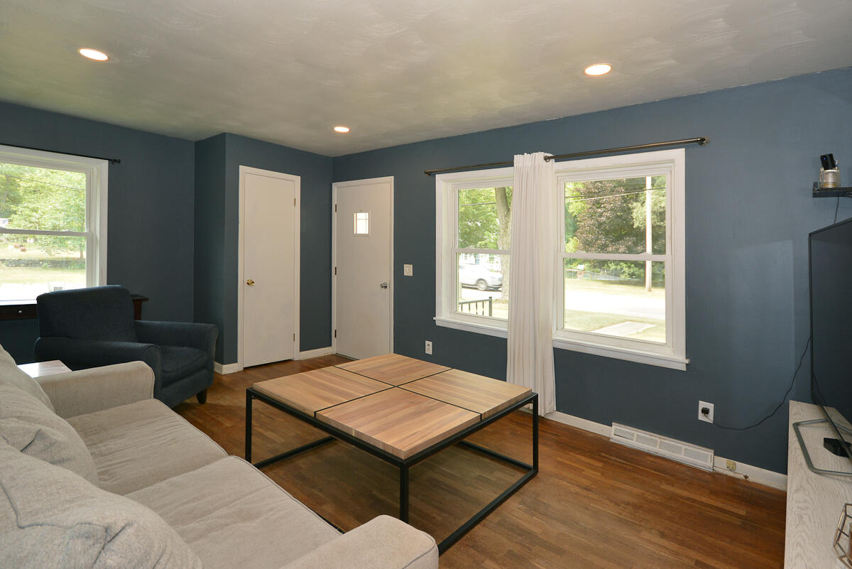 4106 Mount Olivet Road Kalamazoo MI 49004
