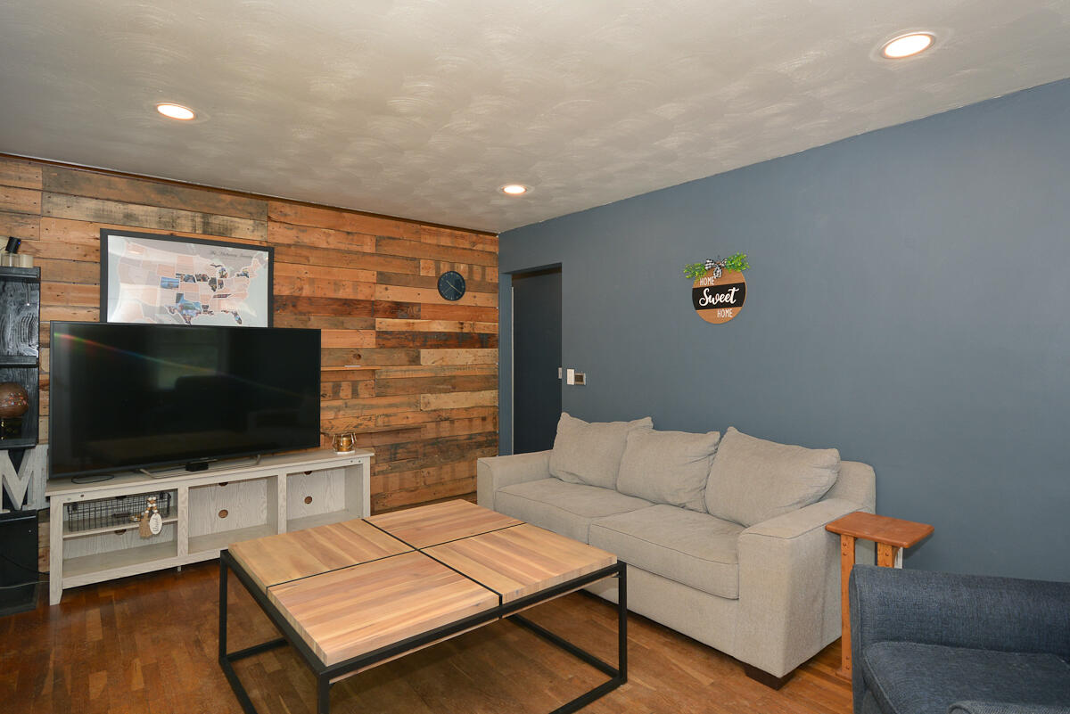4106 Mount Olivet Road Kalamazoo MI 49004