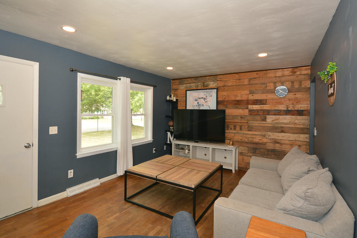 4106 Mount Olivet Road Kalamazoo MI 49004