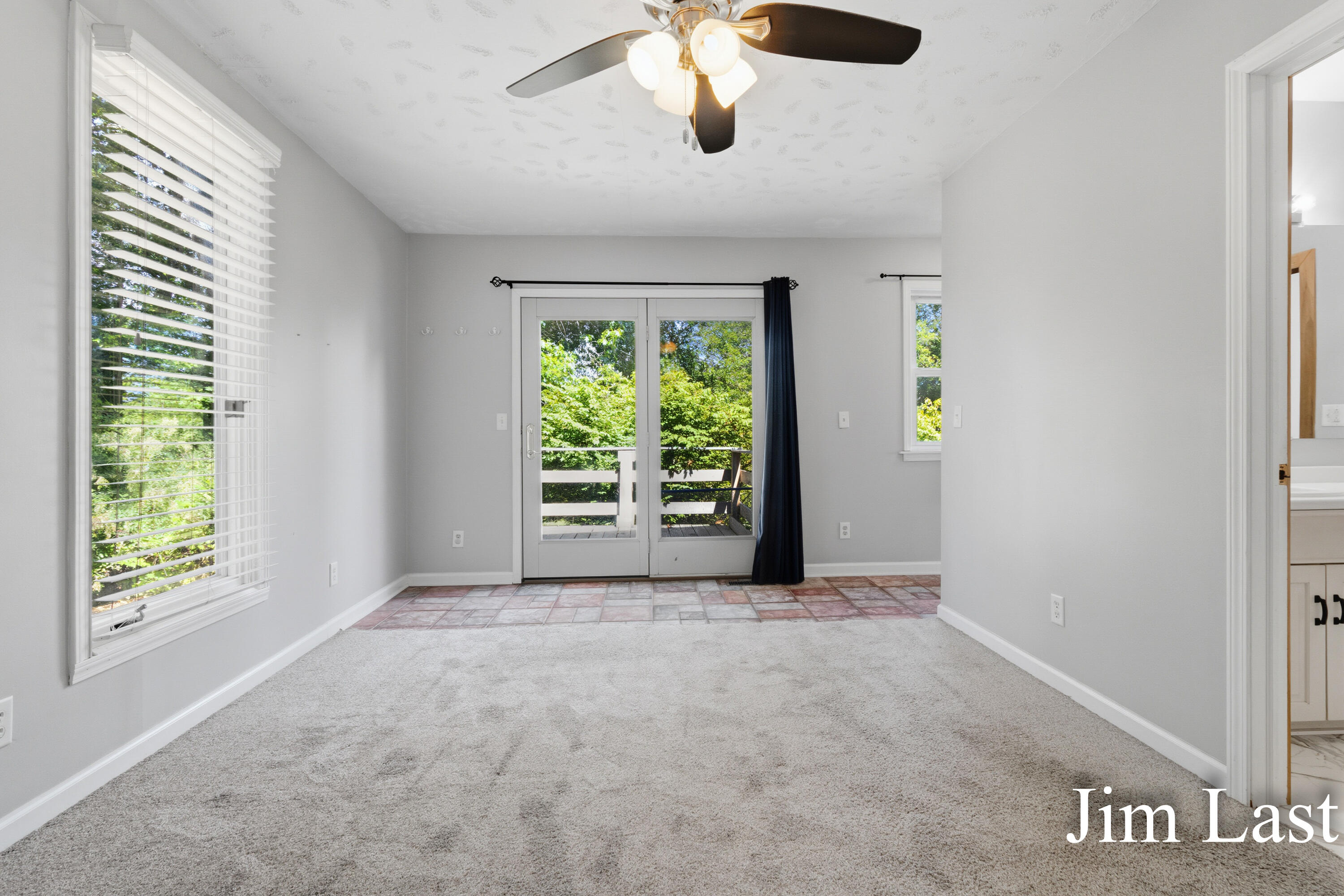 933 Barbara Street NW Grand Rapids MI 49544