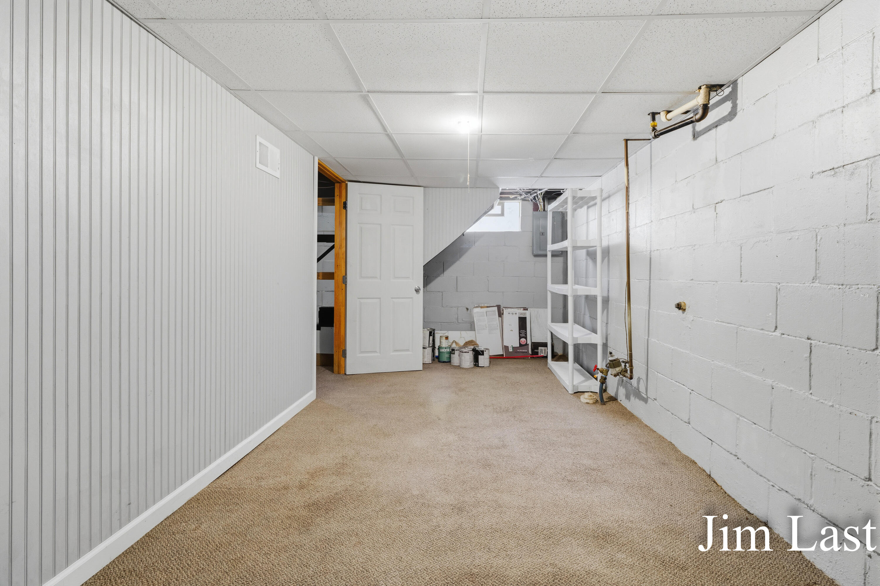 933 Barbara Street NW Grand Rapids MI 49544
