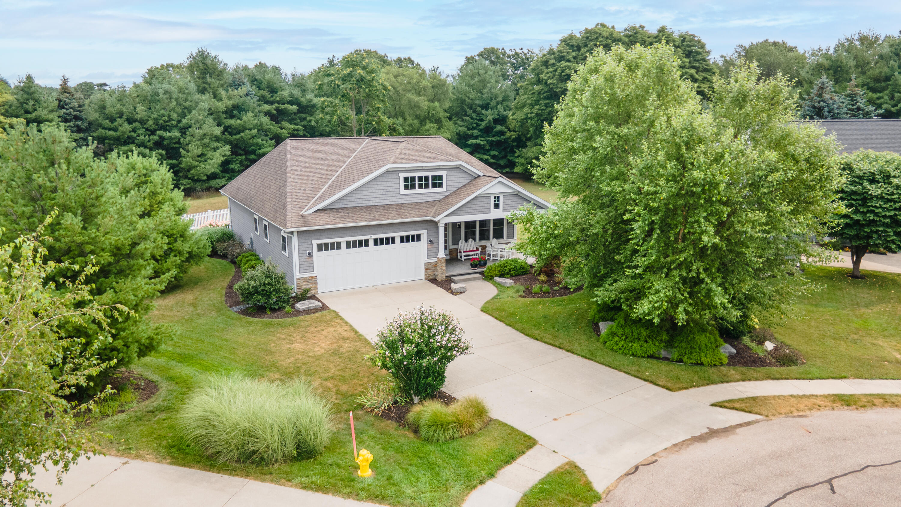 341 Parkside Lane Douglas MI 49406