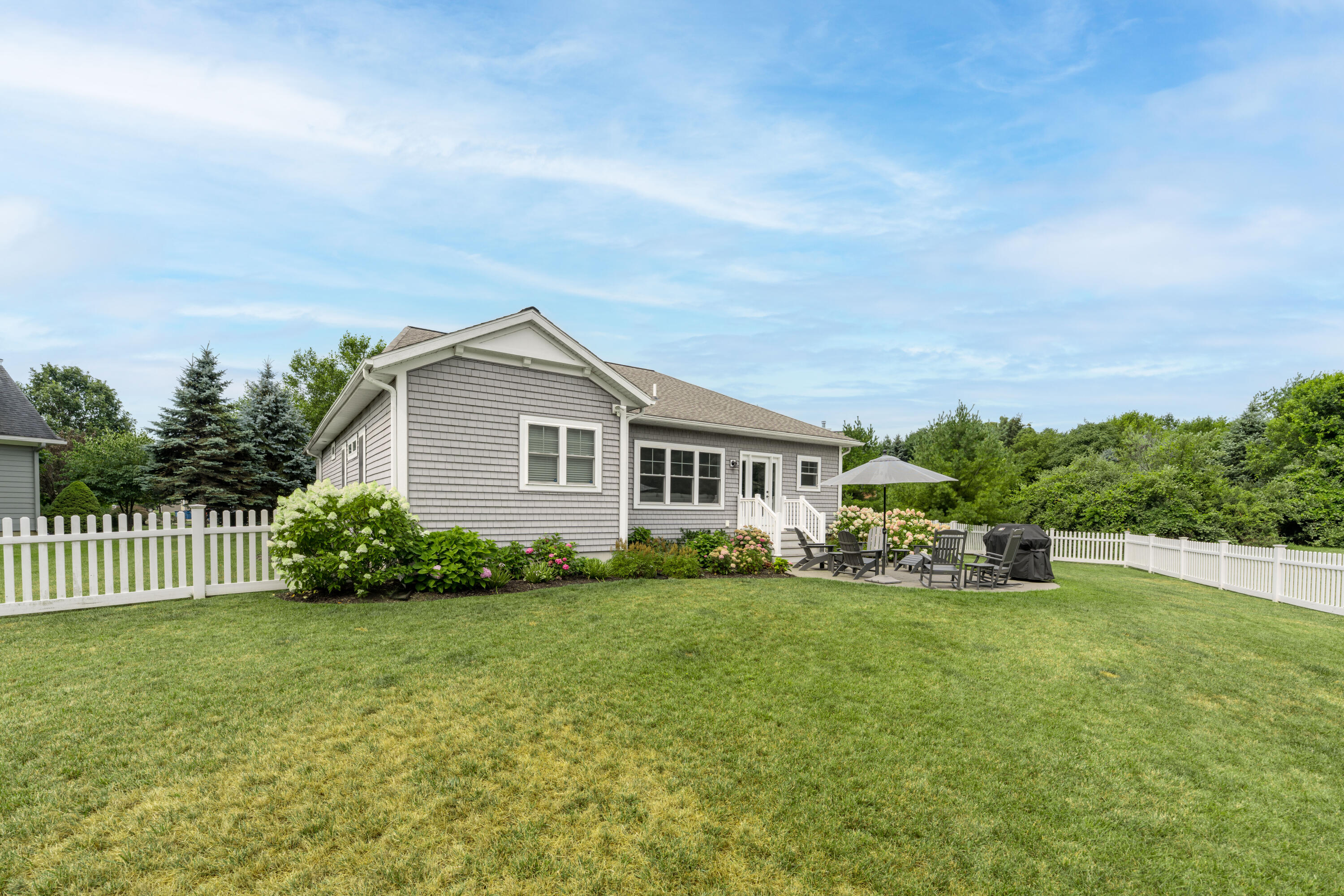 341 Parkside Lane Douglas MI 49406