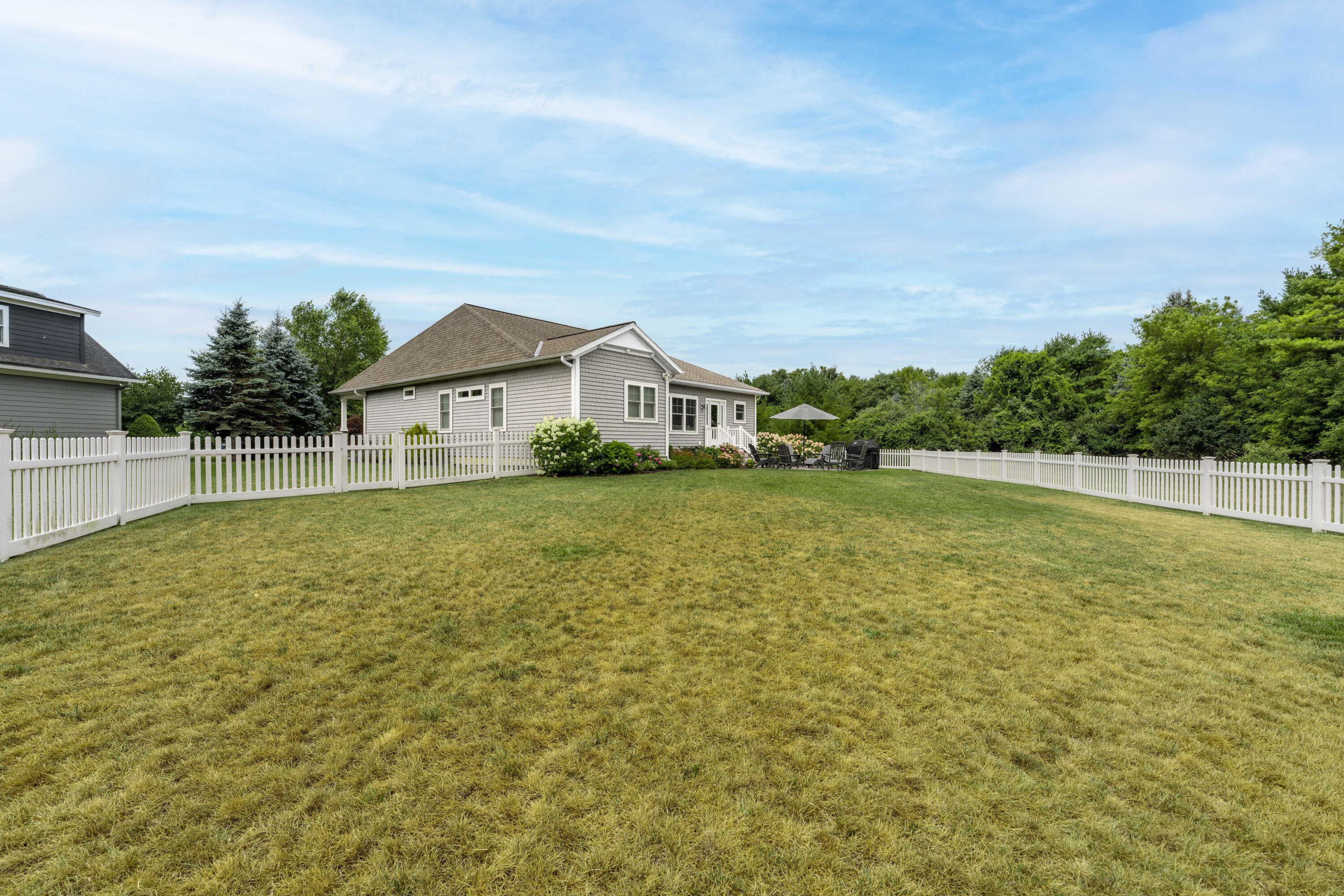341 Parkside Lane Douglas MI 49406