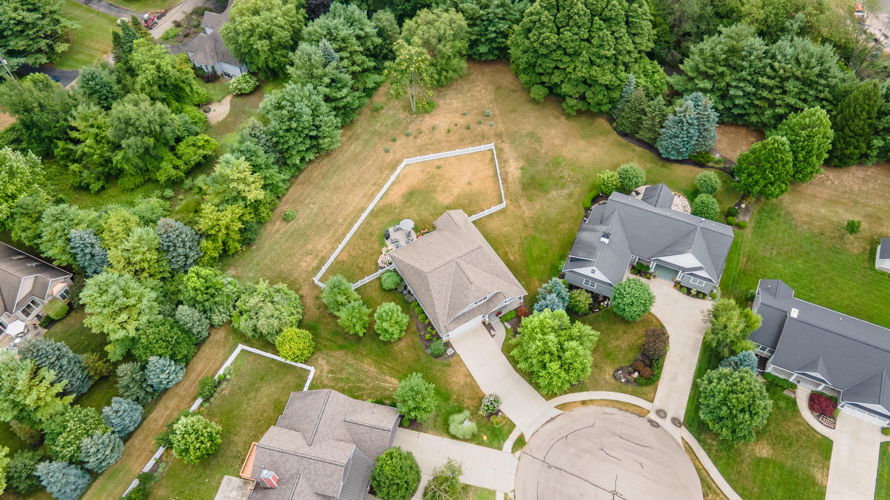 341 Parkside Lane Douglas MI 49406