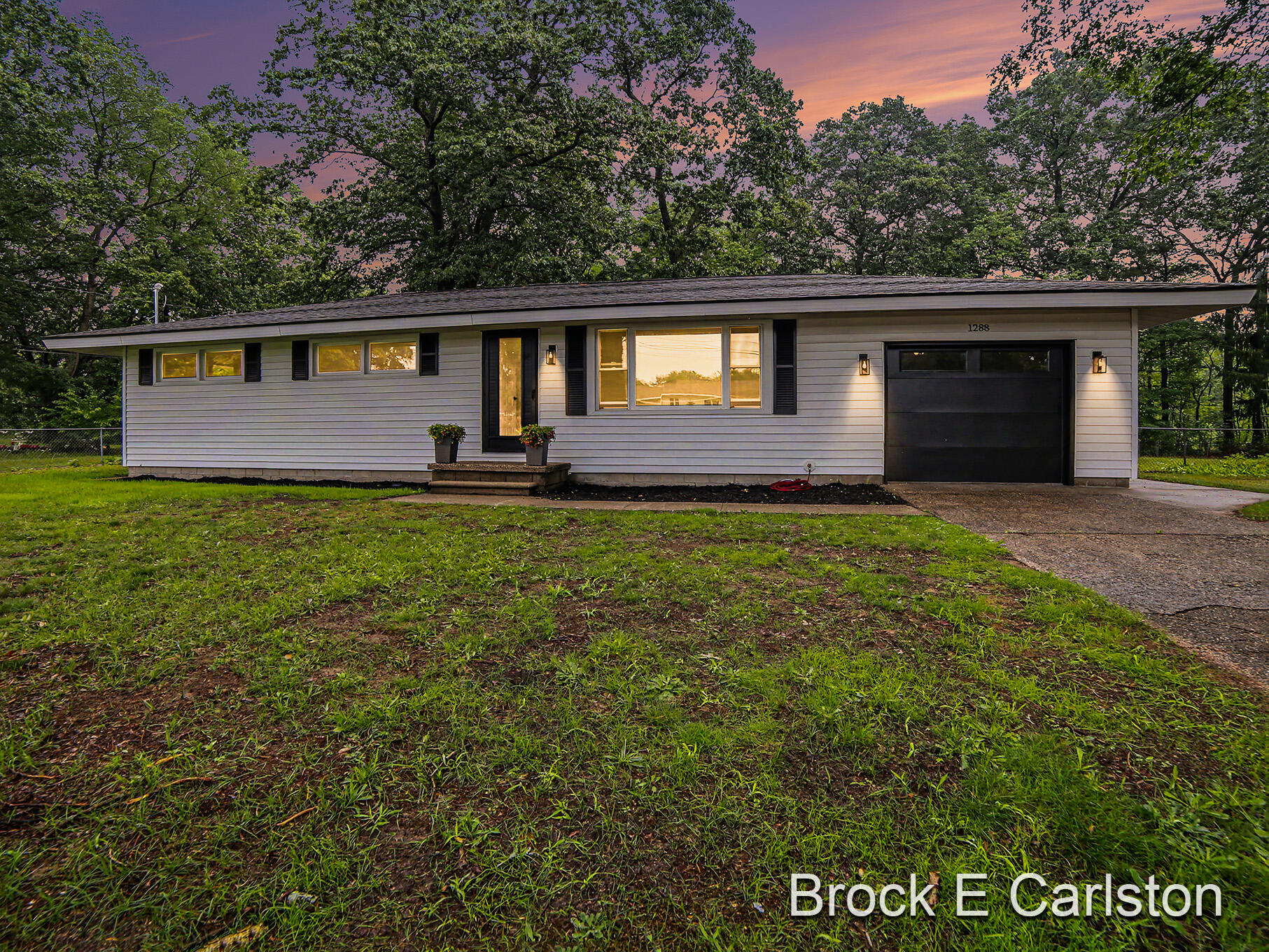 1288 Aspacia Street Muskegon MI 49445