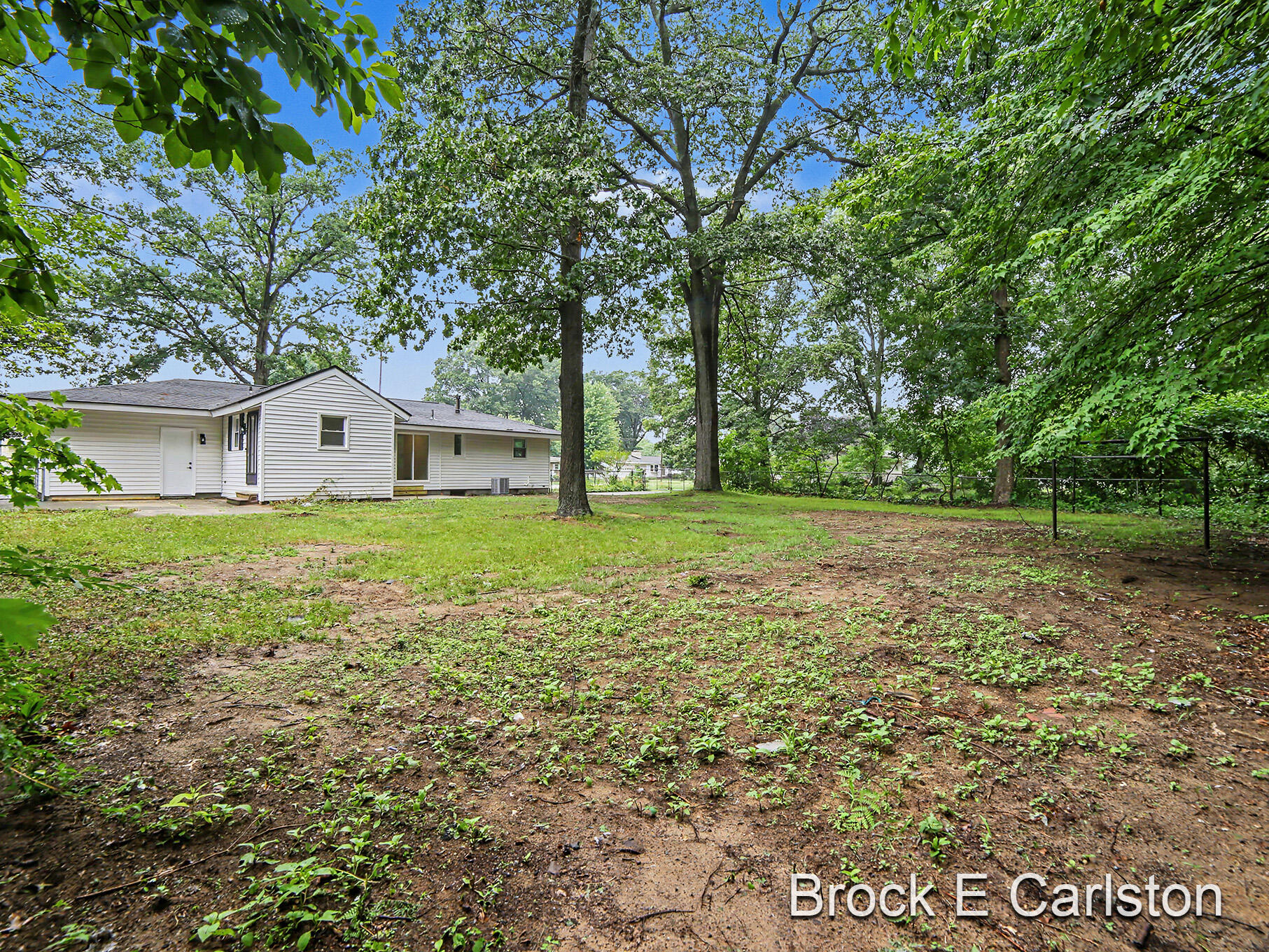1288 Aspacia Street Muskegon MI 49445