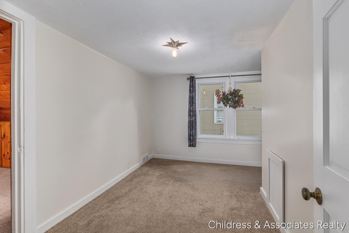 1108 Widdicomb Avenue NW Grand Rapids MI 49504