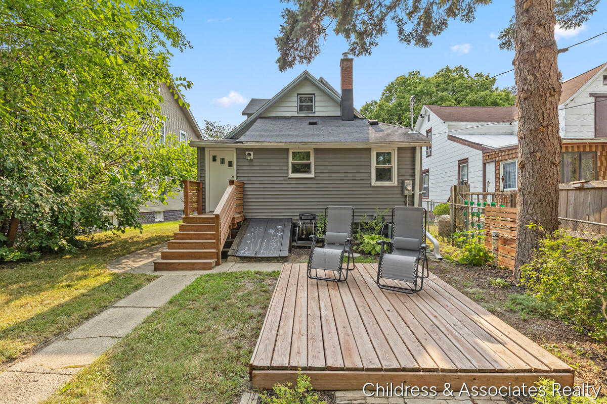 1108 Widdicomb Avenue NW Grand Rapids MI 49504