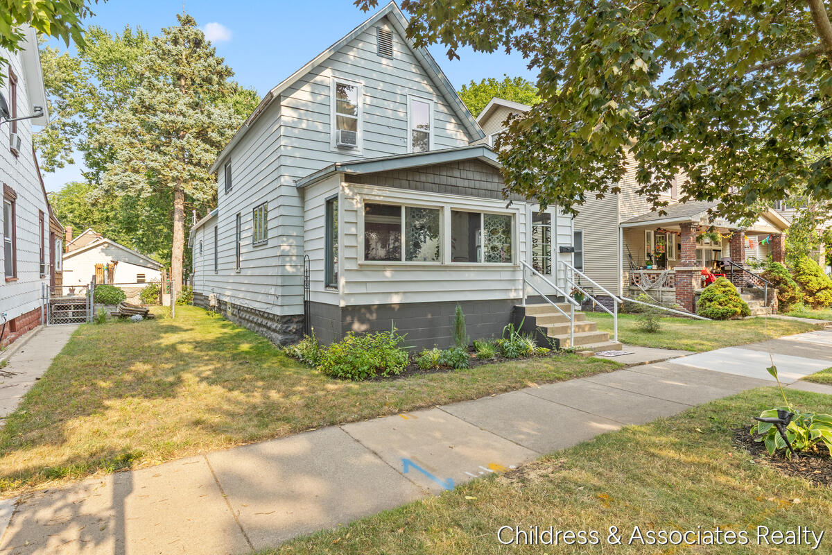 1108 Widdicomb Avenue NW Grand Rapids MI 49504