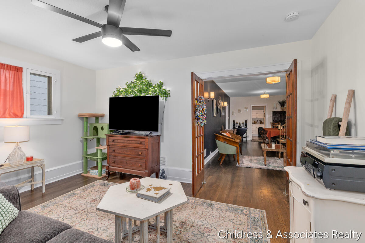1108 Widdicomb Avenue NW Grand Rapids MI 49504