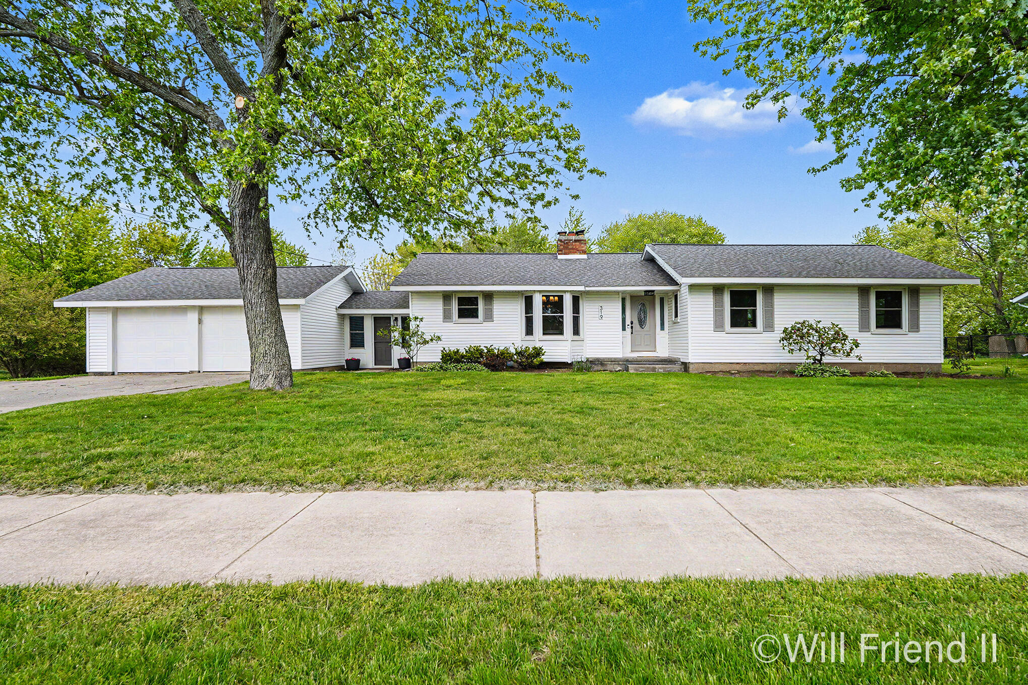 319 Country Club Road Holland MI 49424