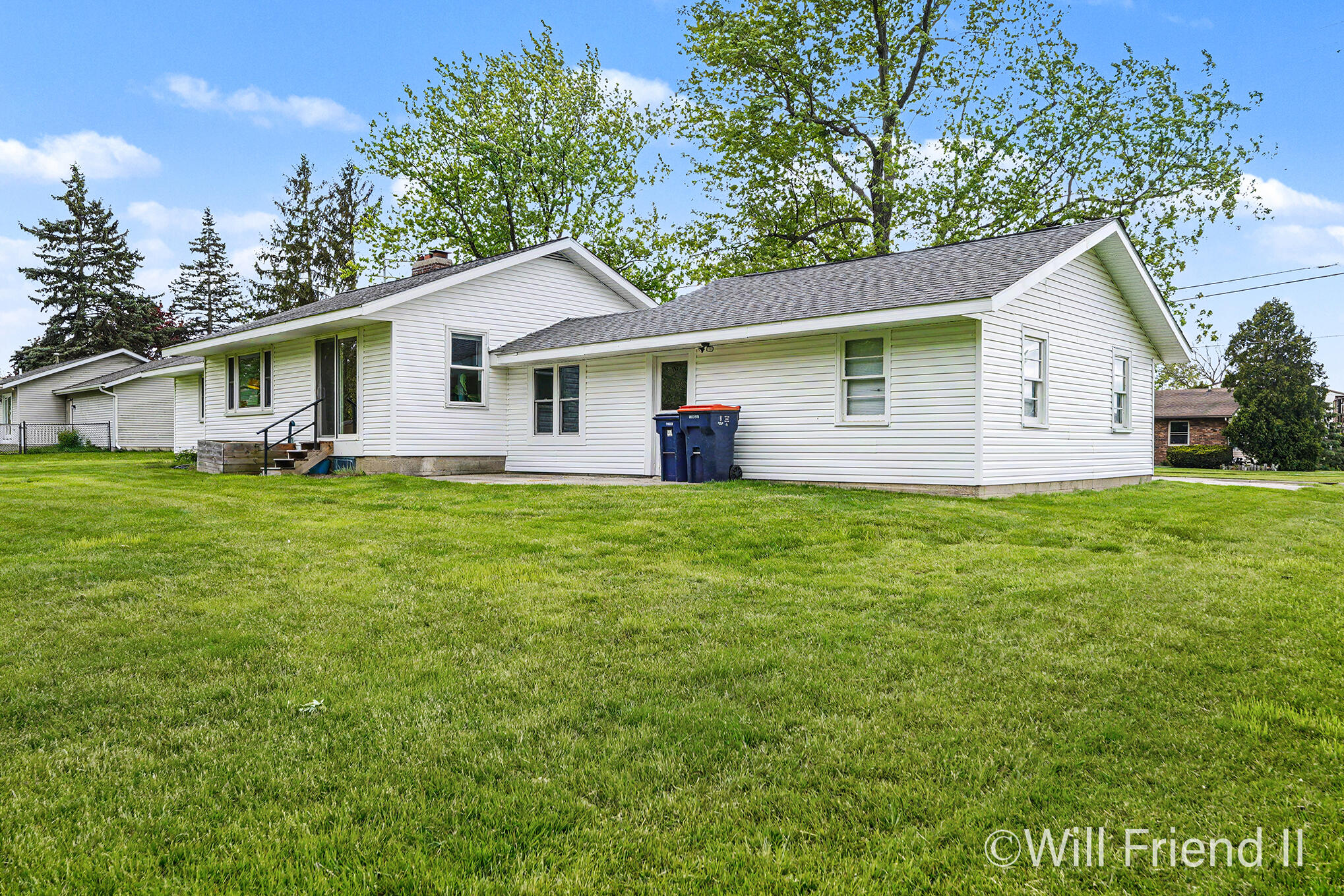 319 Country Club Road Holland MI 49424
