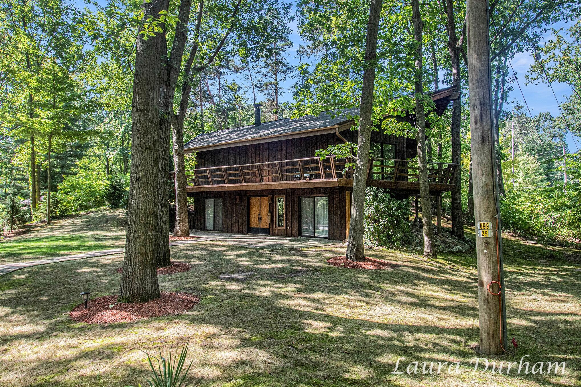 6480 Island Lake Road Holland MI 49423