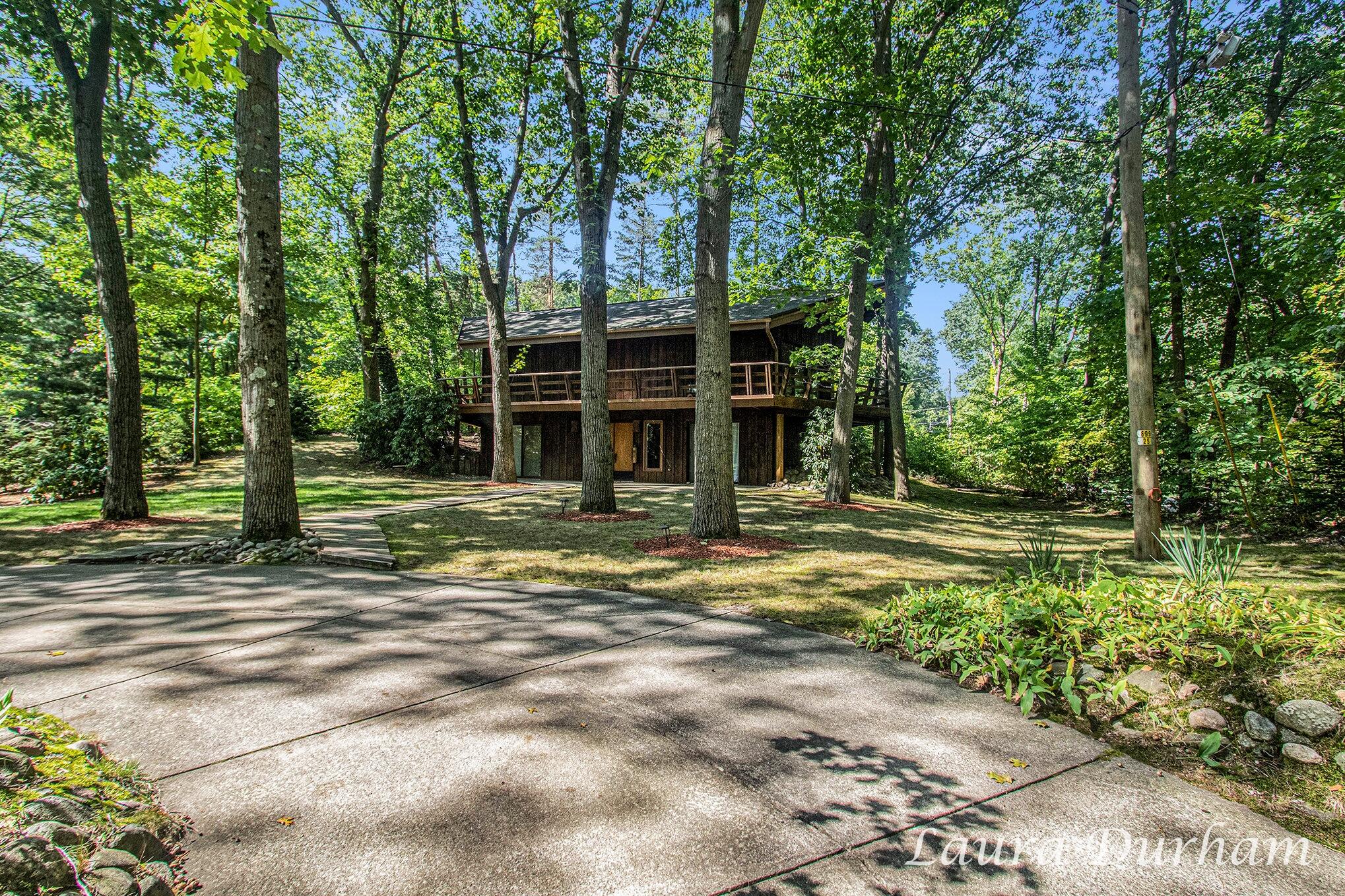 6480 Island Lake Road Holland MI 49423