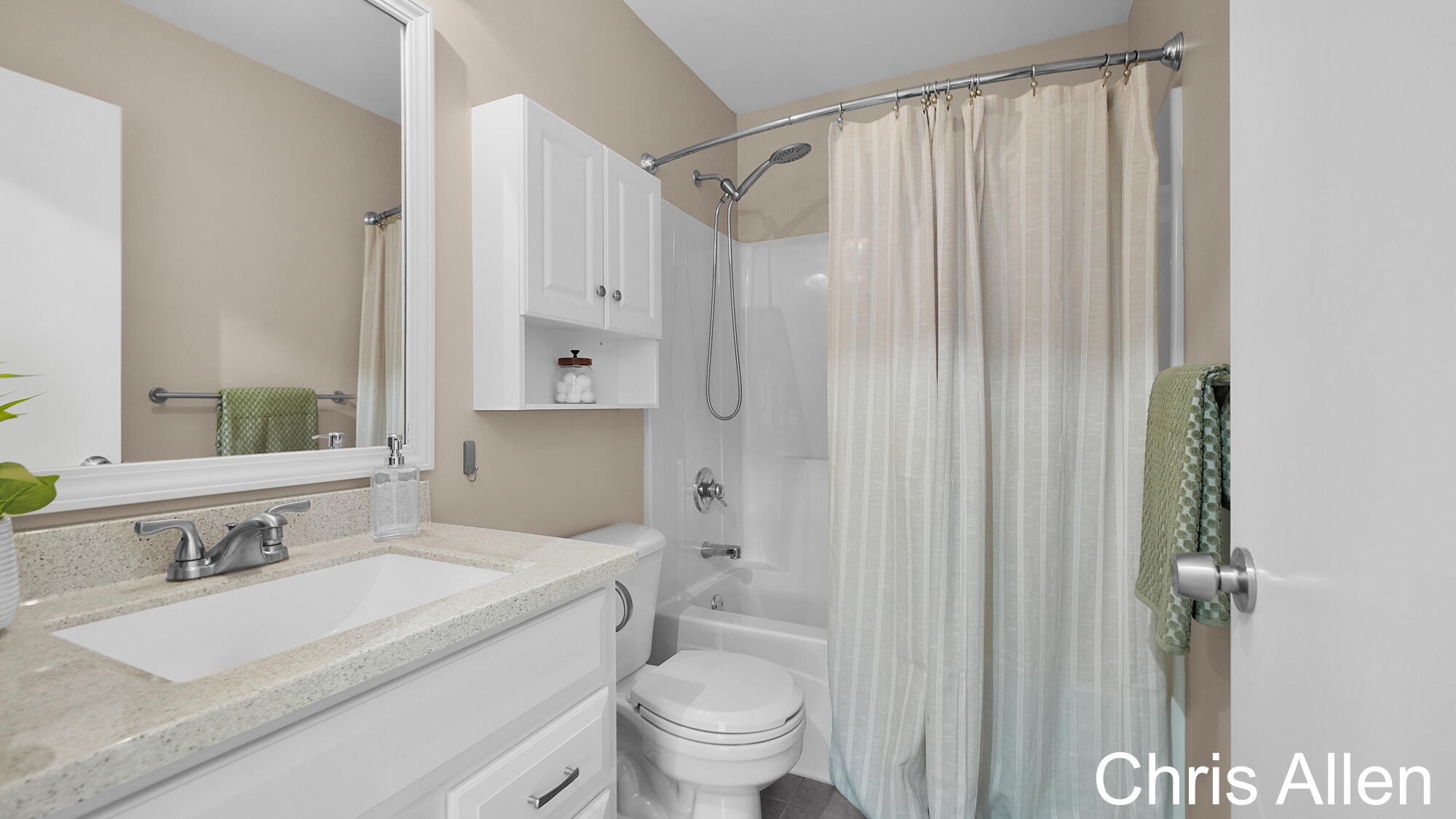 3051 Woodglen Street NW Grand Rapids MI 49504