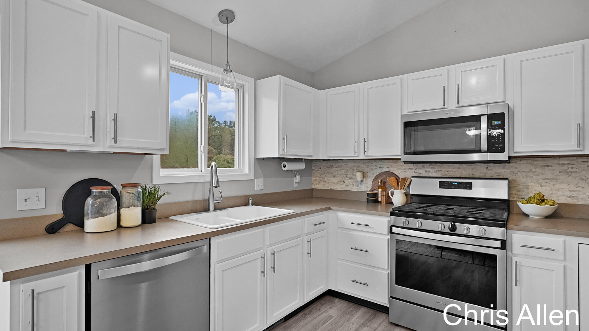 3051 Woodglen Street NW Grand Rapids MI 49504