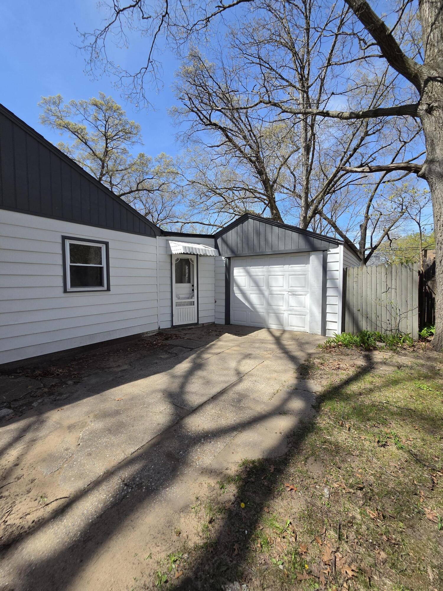 2167 Austin Street Muskegon MI 49444