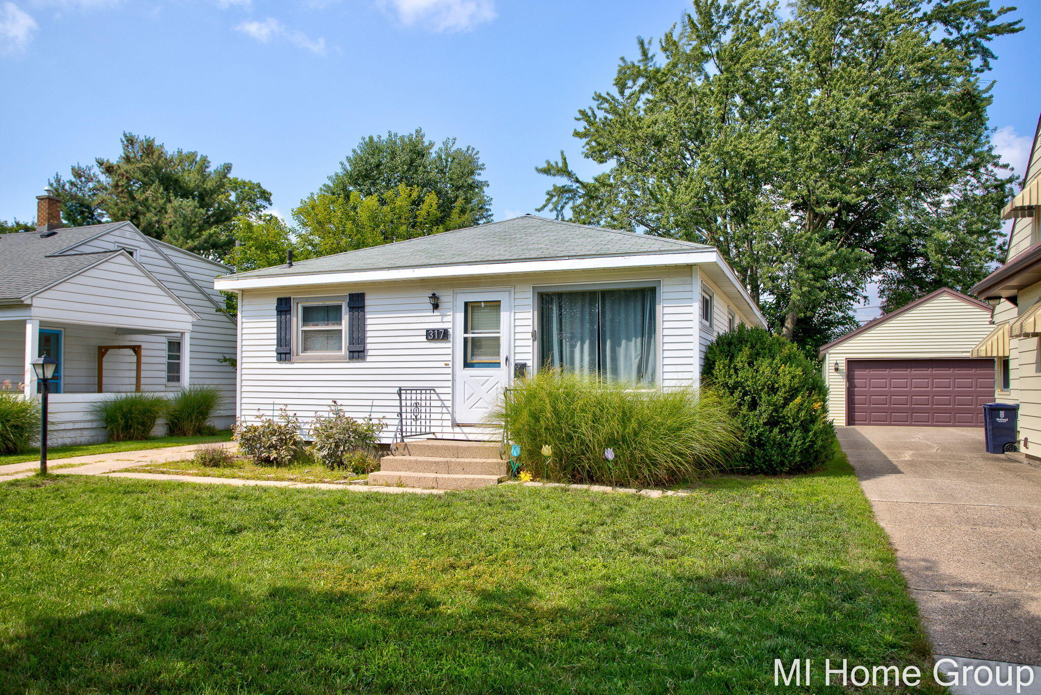 317 W 28th Street Holland MI 49423