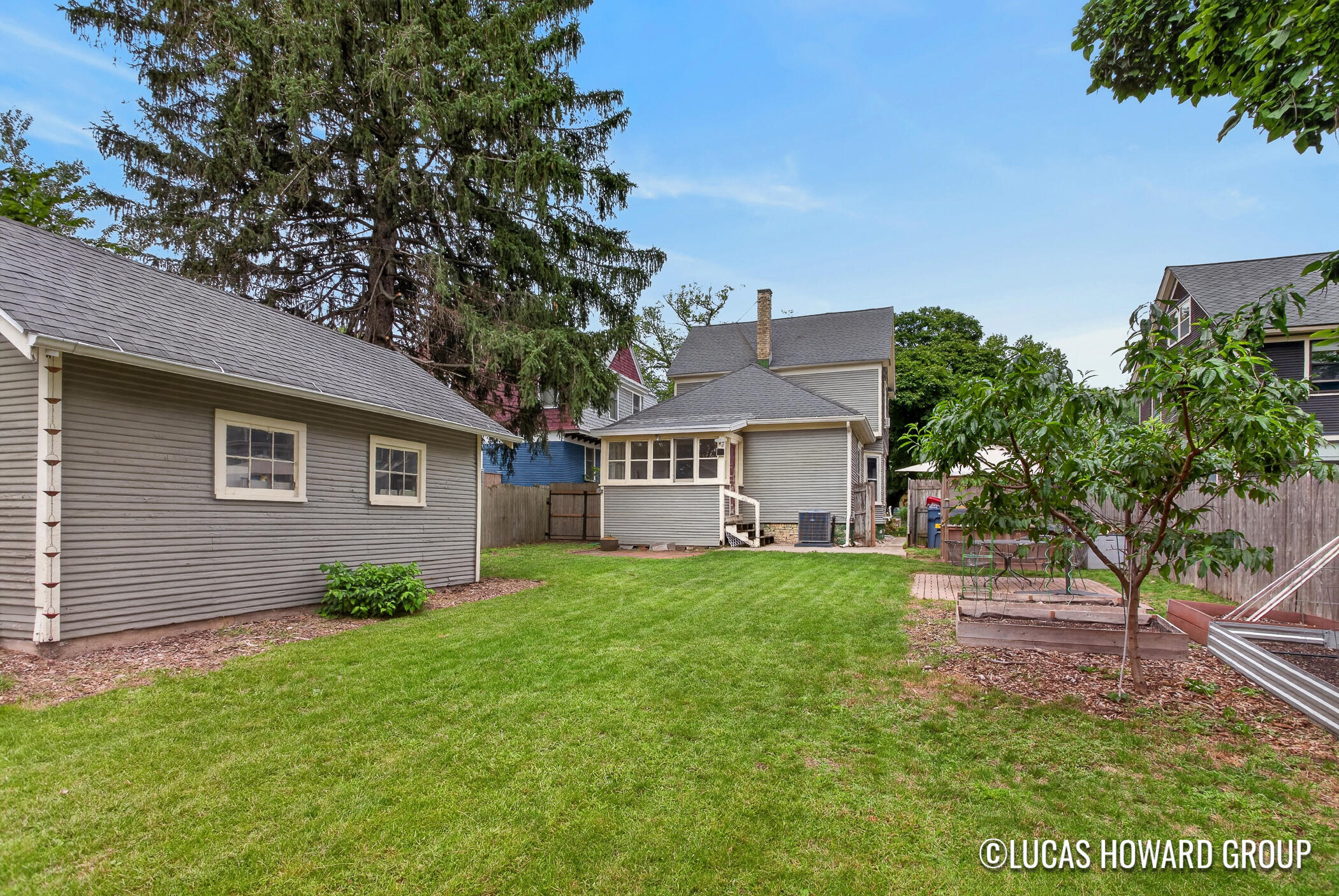922 Virginia Street SE Grand Rapids MI 49506