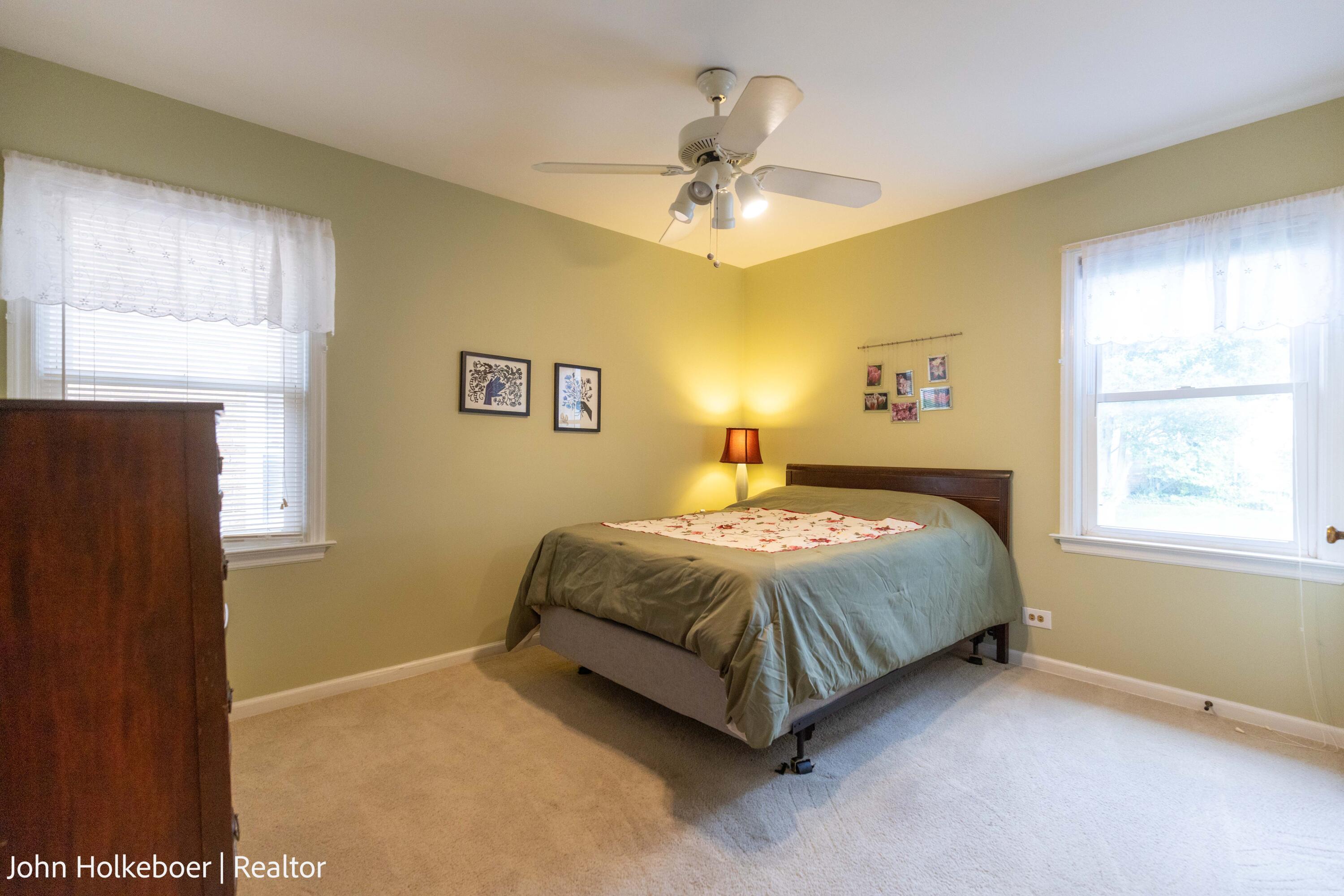 2226 College Avenue SE Grand Rapids MI 49507